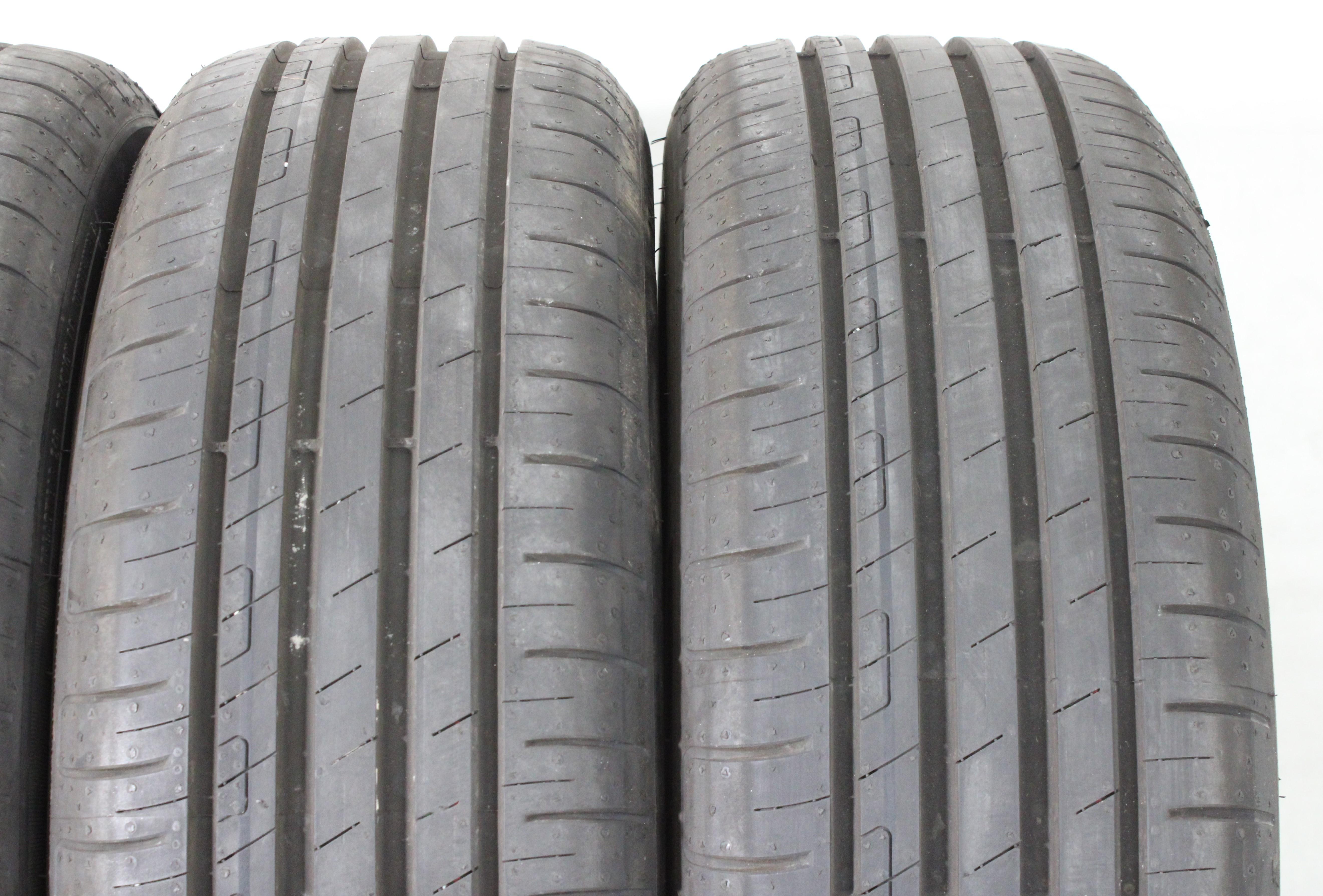 4 x 205/60R16 92V pneus été Goodyear Efficient Grip Performance Profil complet 2026
