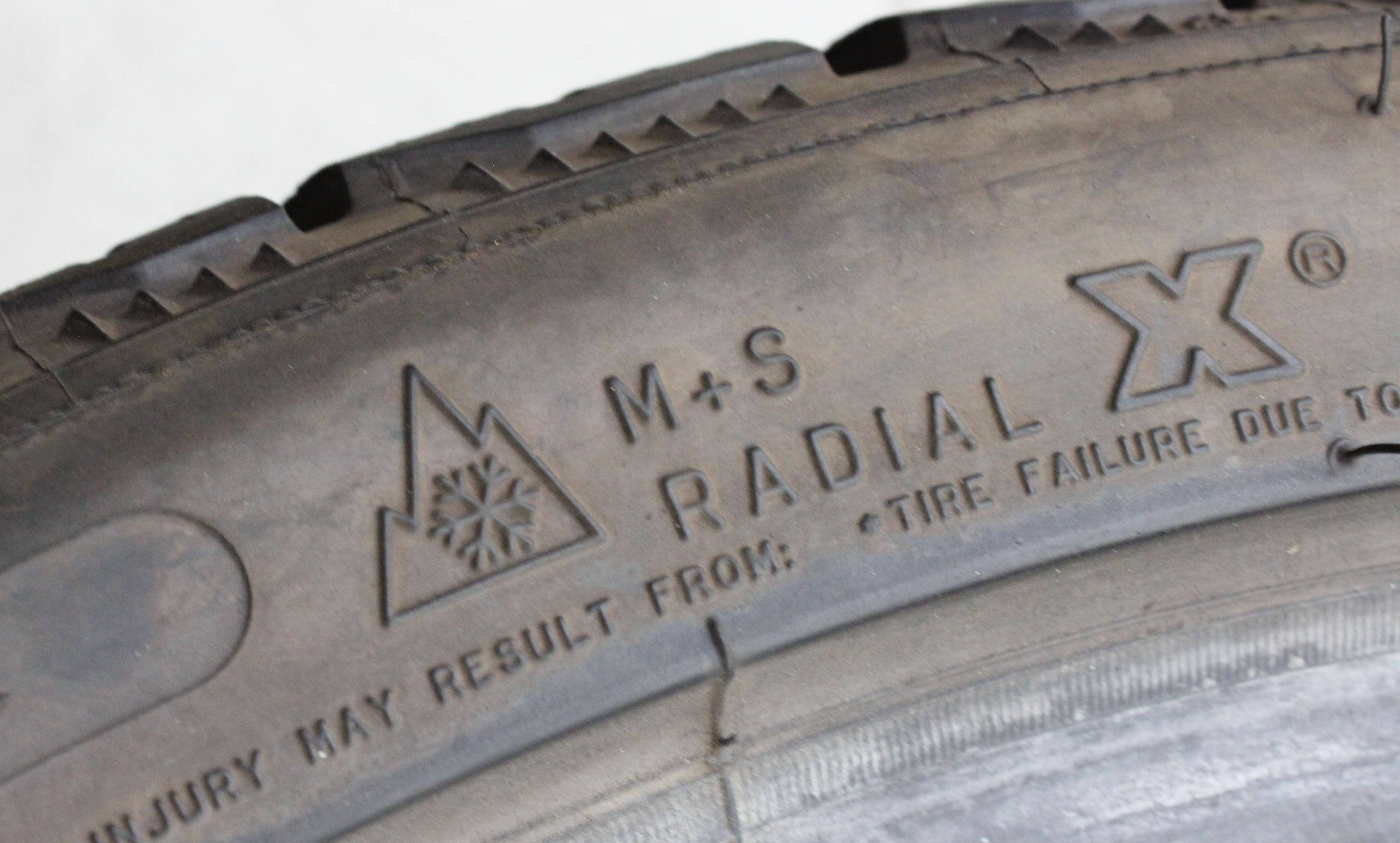 2 pneumatici invernali Michelin Pilot Alpin PA4 245/35R20 91V, 8 mm, 2016, N0