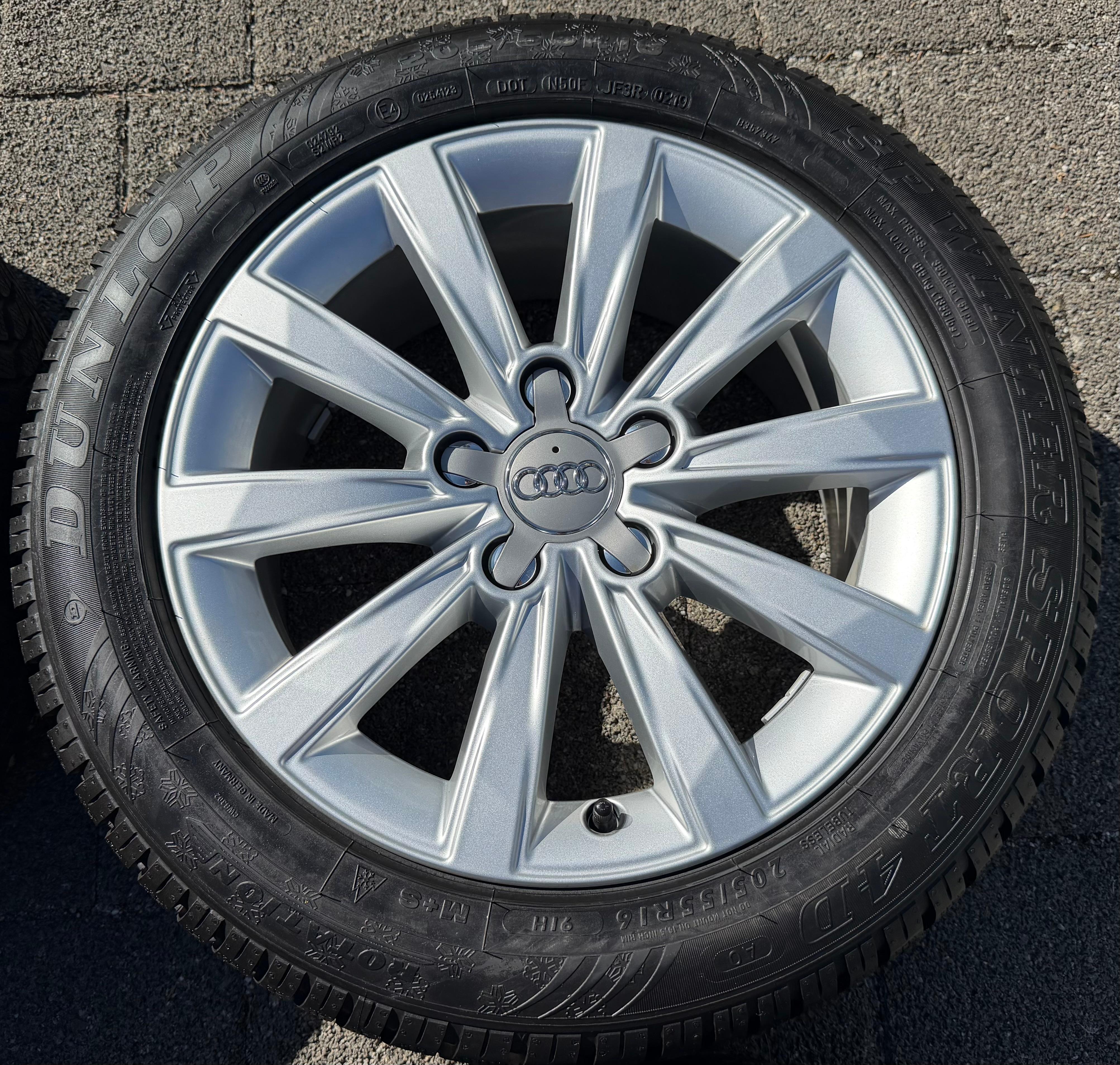 4 Original 16" Alu Winterräder Audi A3 8V 8V0601025CR 205/55R16 91H Dunlop