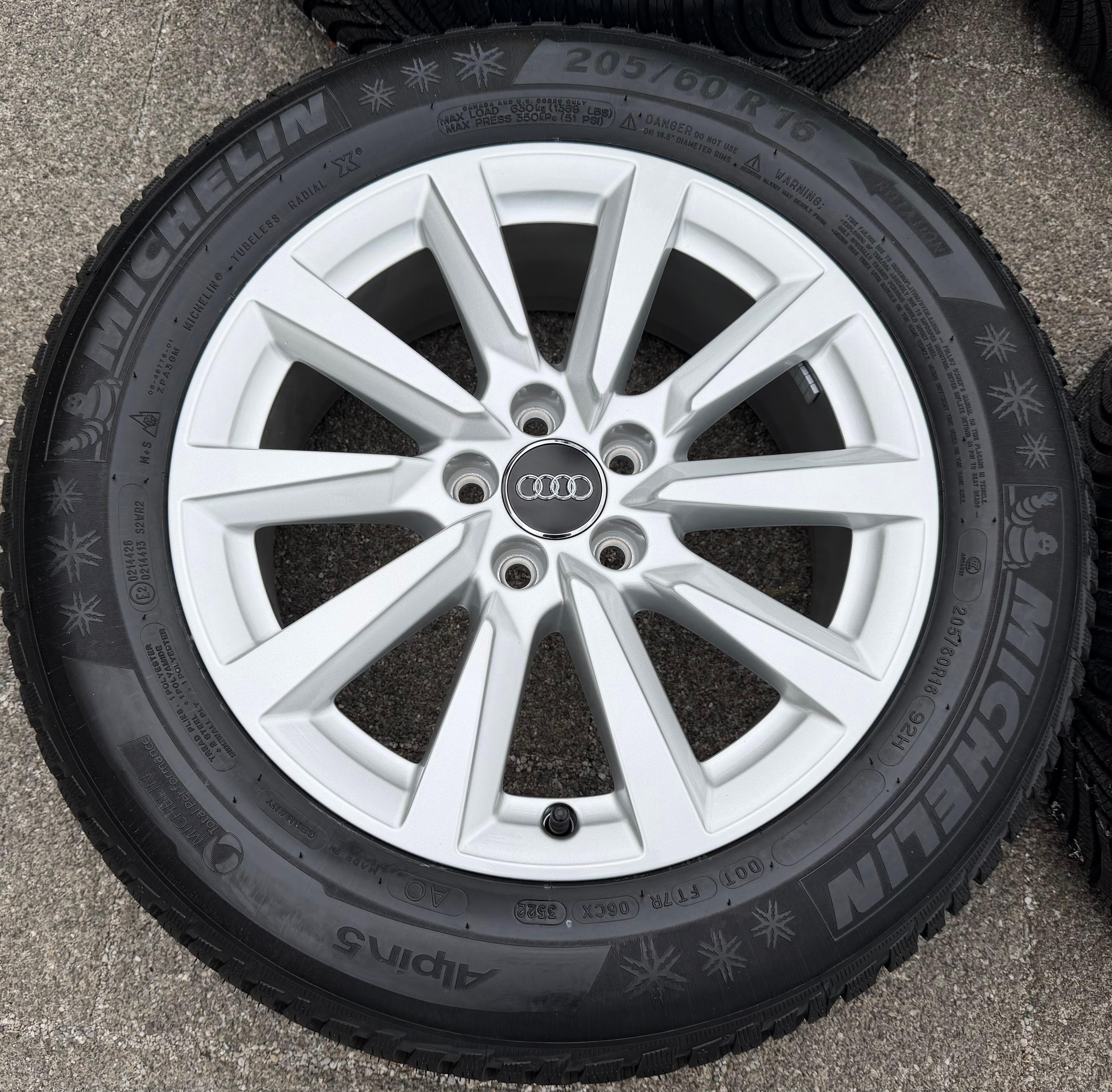 4 Original Alu Winterräder Audi A1 GB GBH 82A601025C 205/60R16 92H 2022 NEU