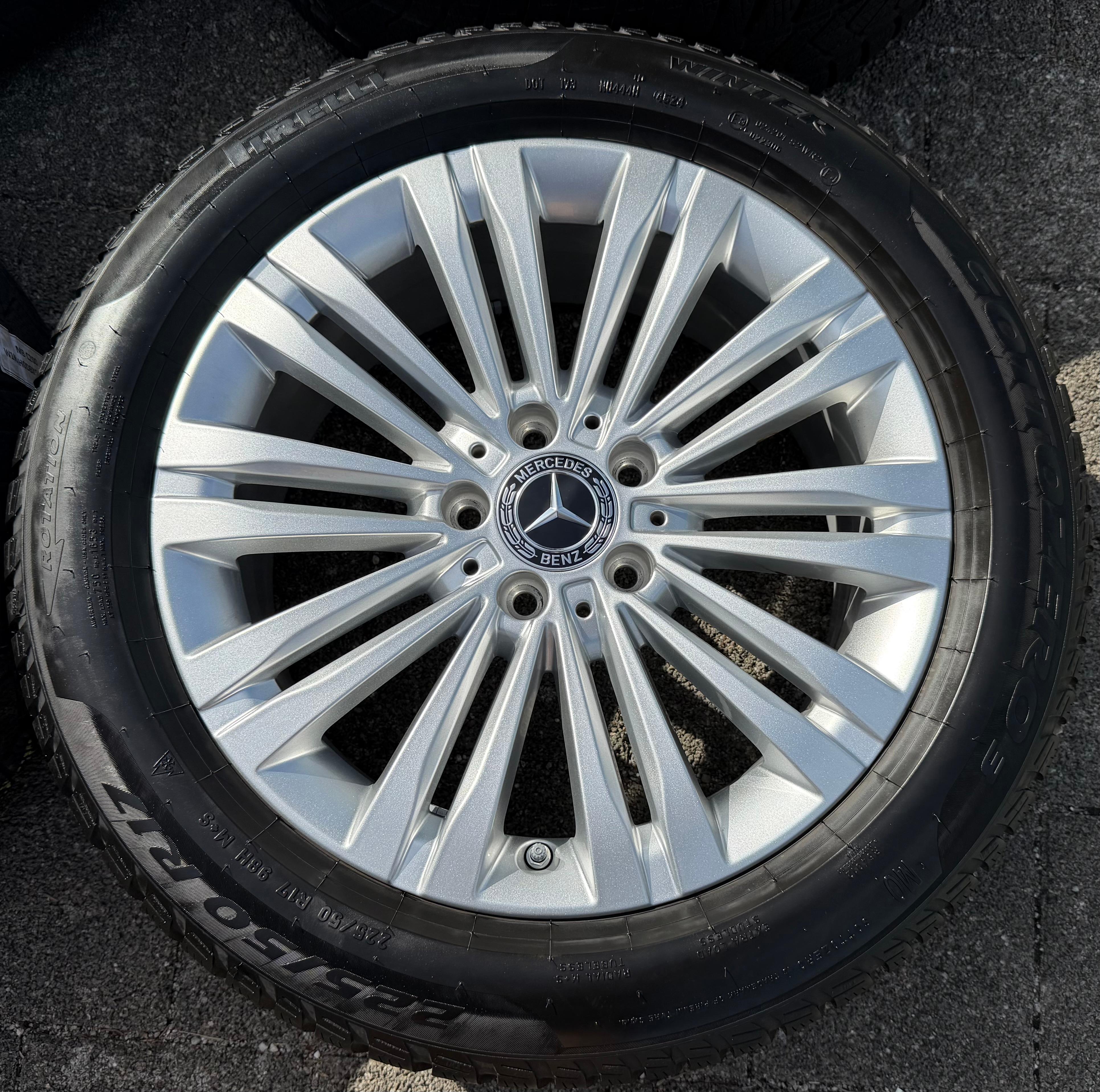 4 Original 17" Alu Winterräder Mercedes C-Klasse W206 A2064014400 2024 Pirelli