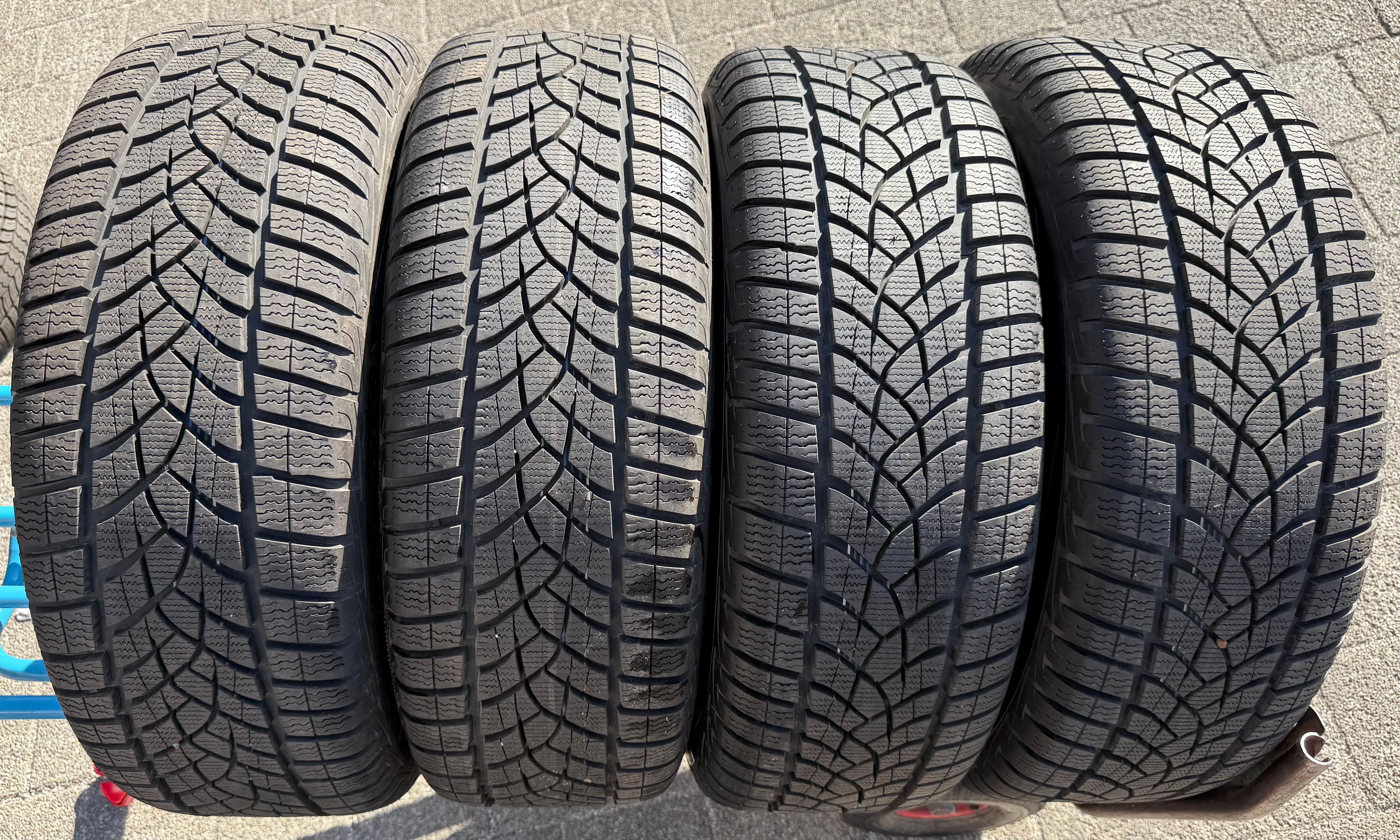 4 Original 18" Alu Winterräder Audi Q3 F3 83A 83A601025J 235/55R18 104H Goodyear