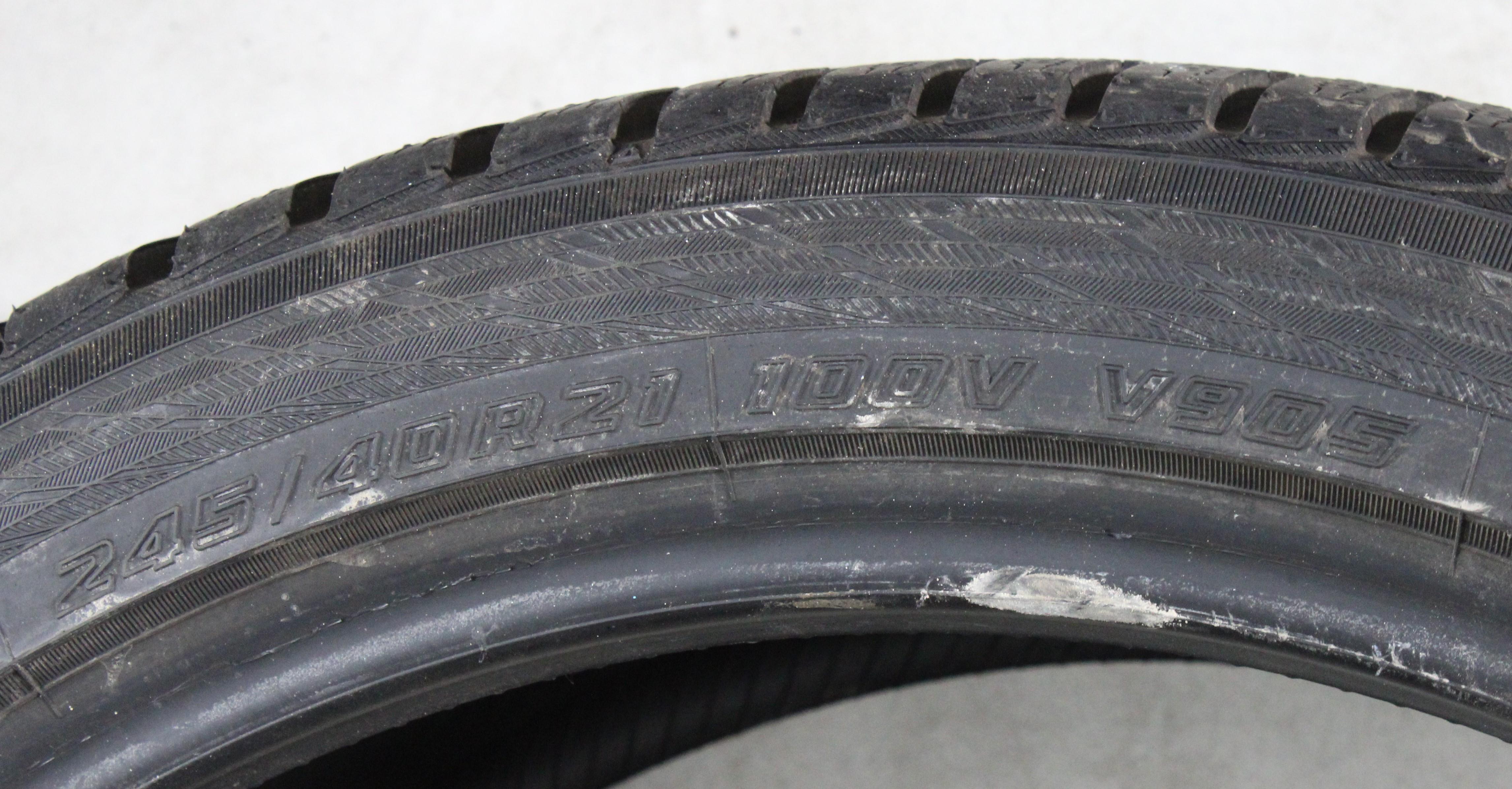 1 x 245/40R21 100V Winterreifen Yokohama BluEarth Winter V905 7-7,5mm 2022 XL