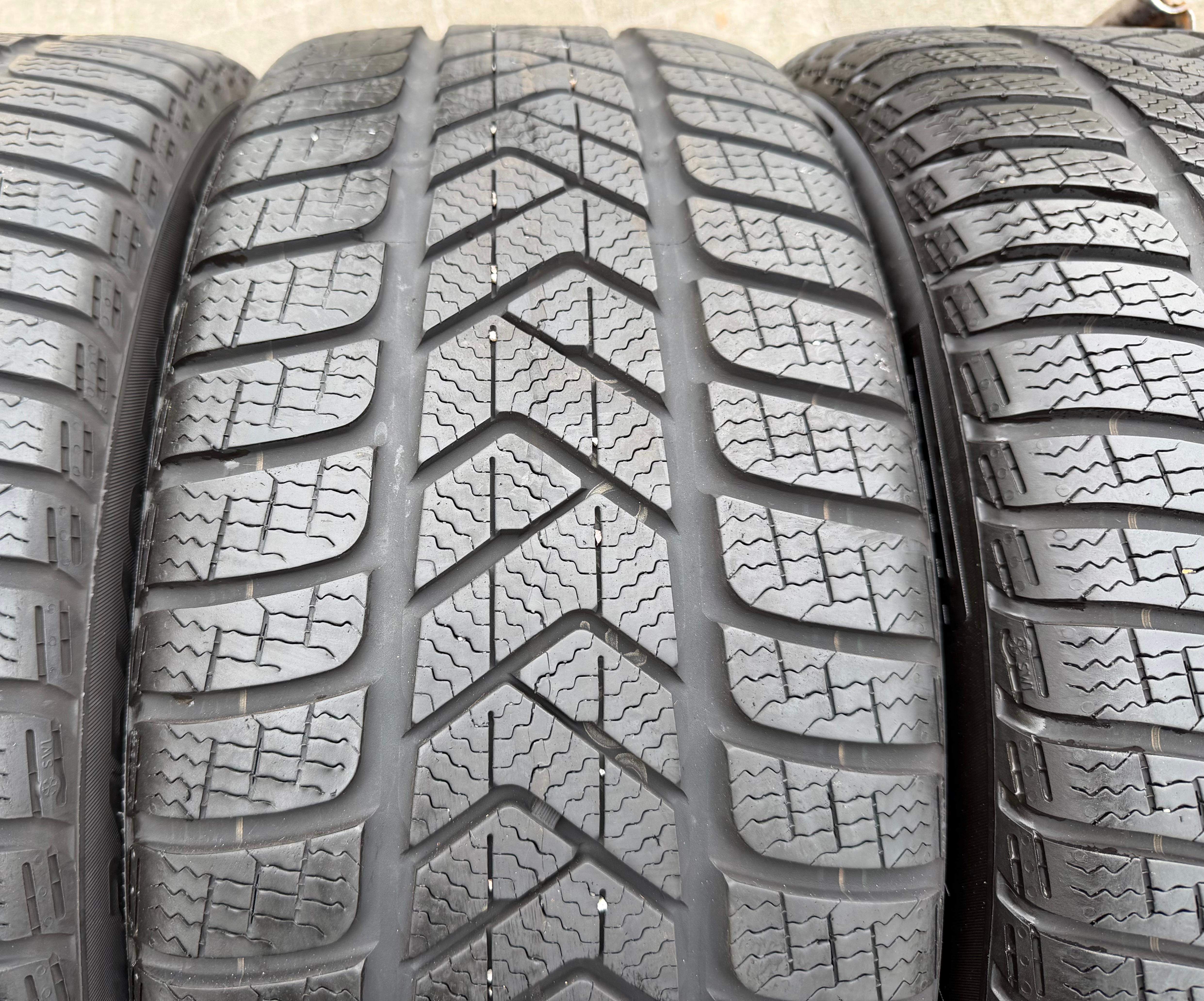 4 Original 18" Alu Winterräder Audi A5 8W F5 245/40R18 97V 8W0601025EE Pirelli