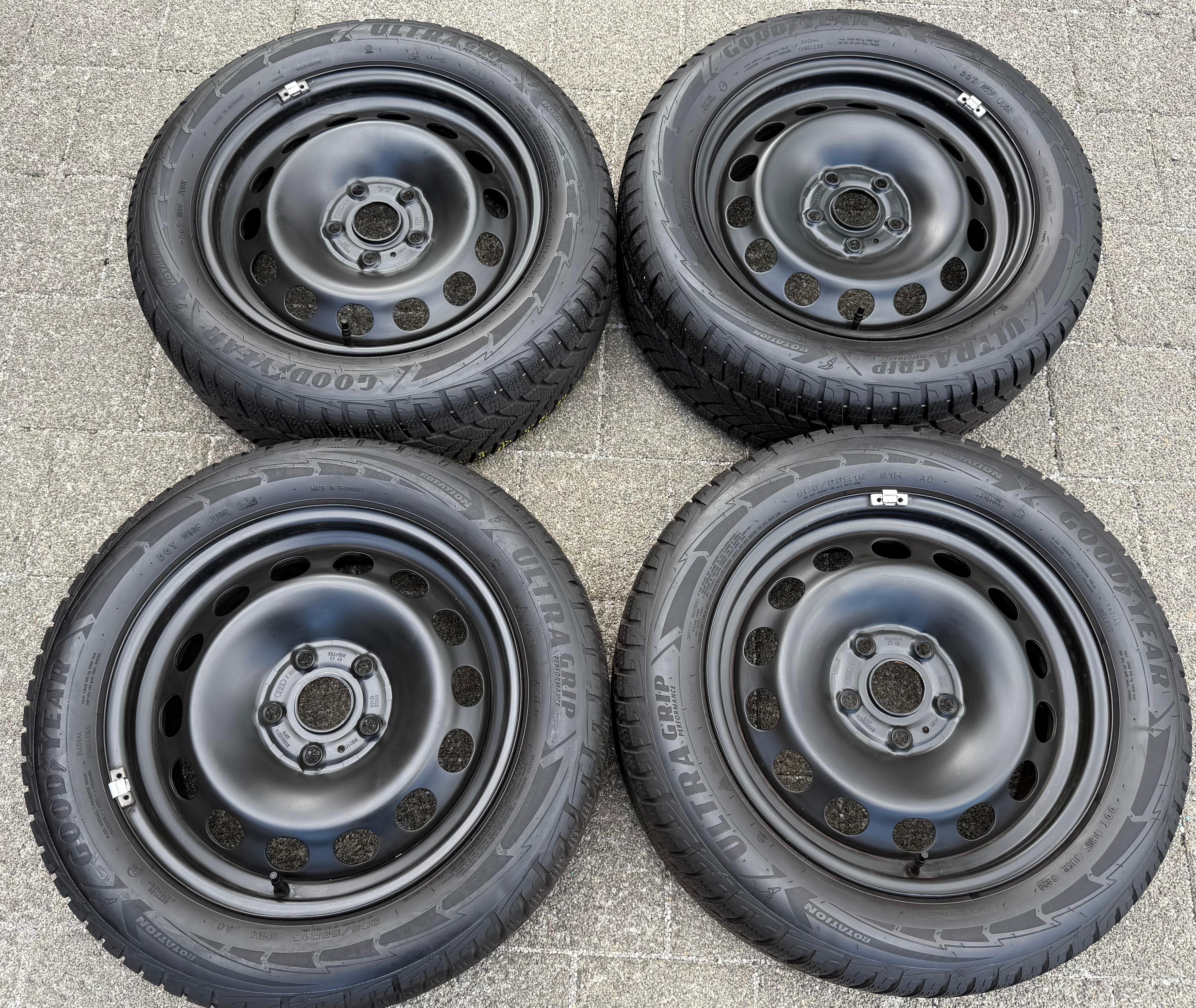 4 Winterräder Audi A3 8V Sportback Cabrio  205/55R16 91H Goodyear 8V0601027A