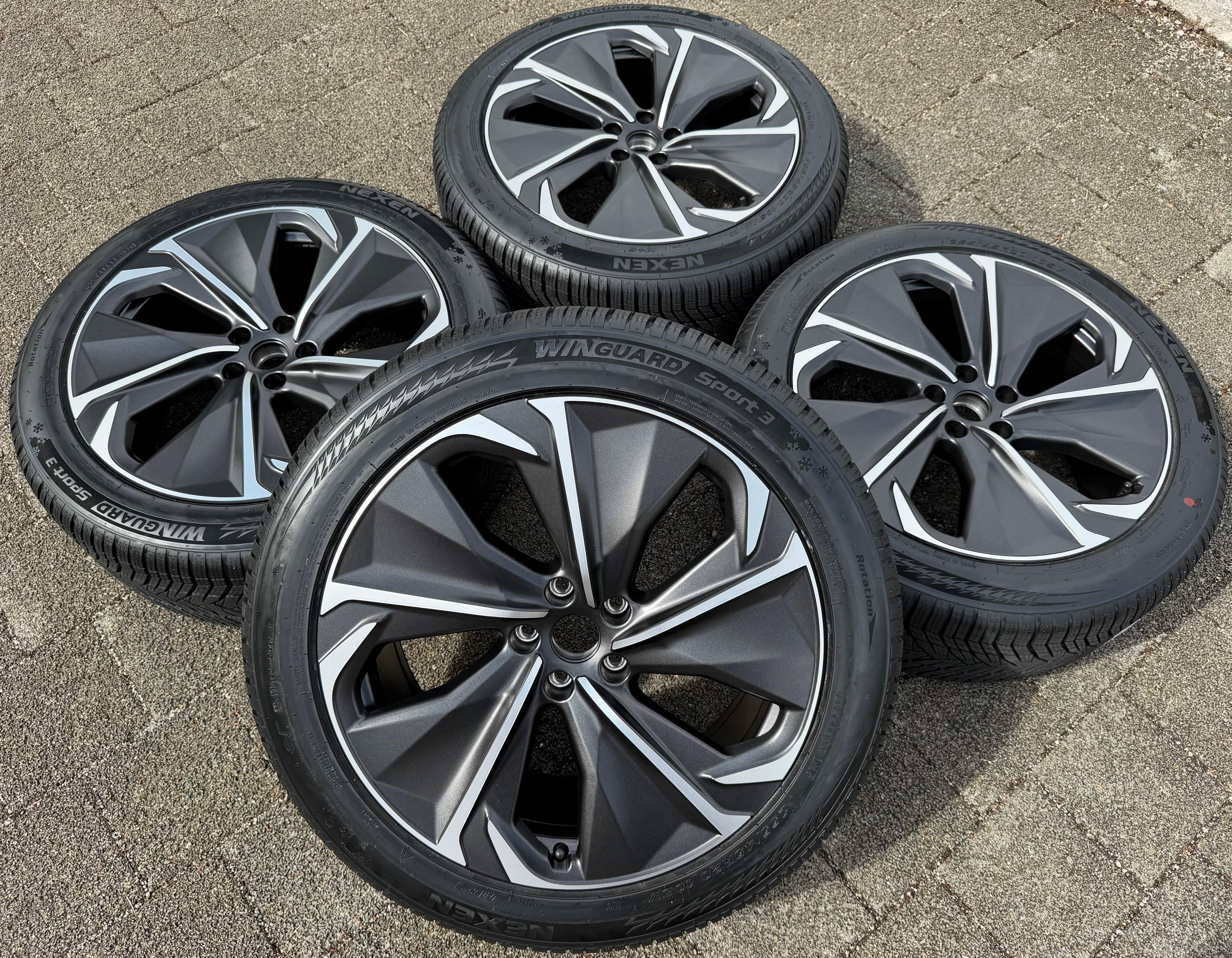 4 originele 20" aluminium wintervelgen Cupra Tavascan 255/45R10 105V Nexen 2026
