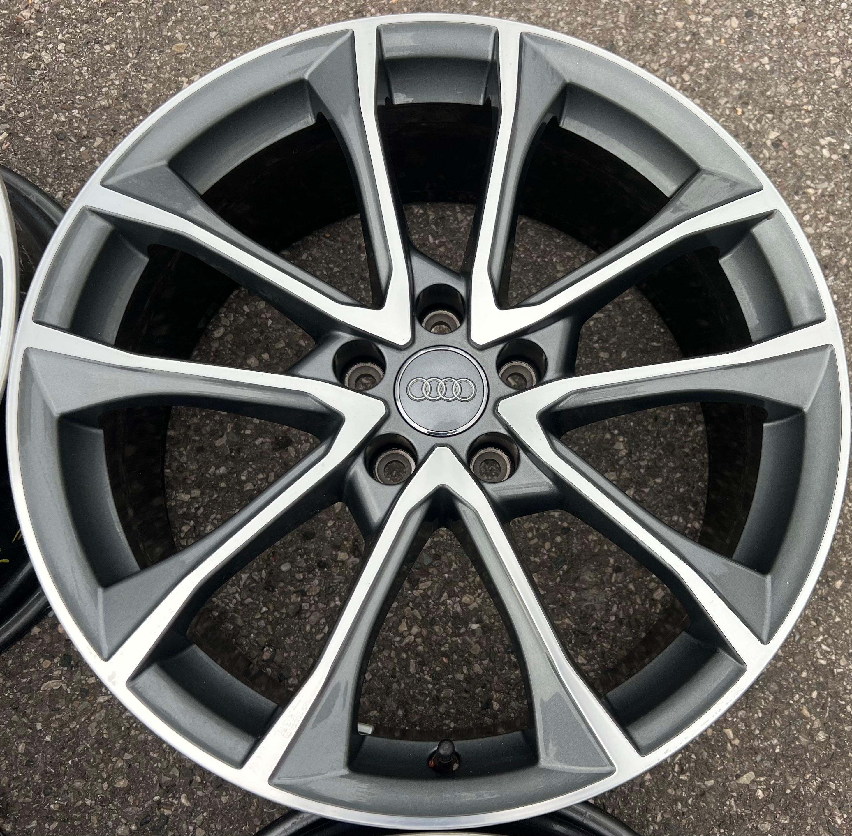 4 cerchi in lega originali da 19" AUDI A4 S4 8W B9 8W0601025BF 8,5x19 ET40 consegna gratuita