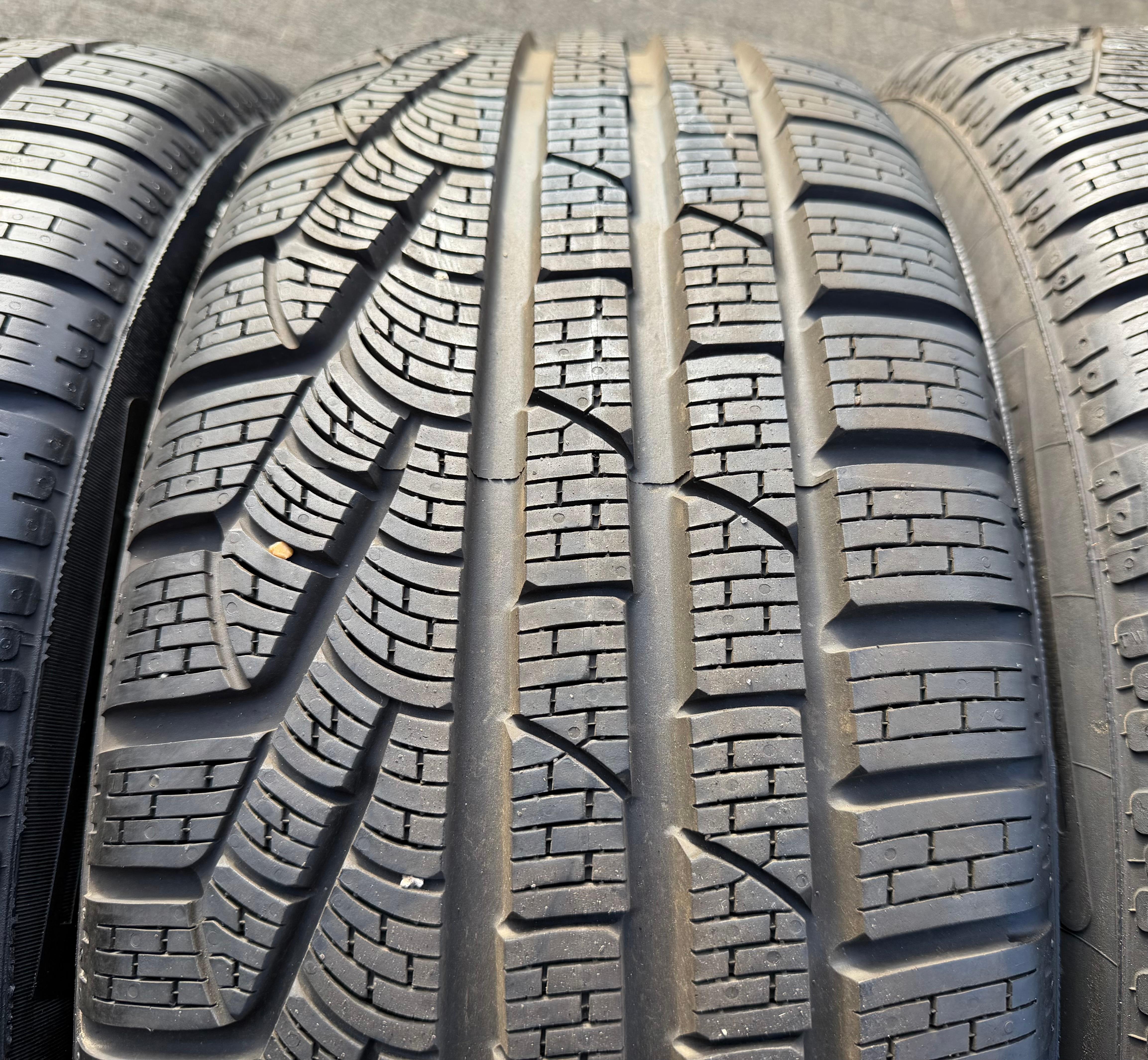 4 ruedas de invierno de aleación originales de 18" para VW Tiguan II 5NA 235/55R18 104H 5NA601025M Sebring Pirelli