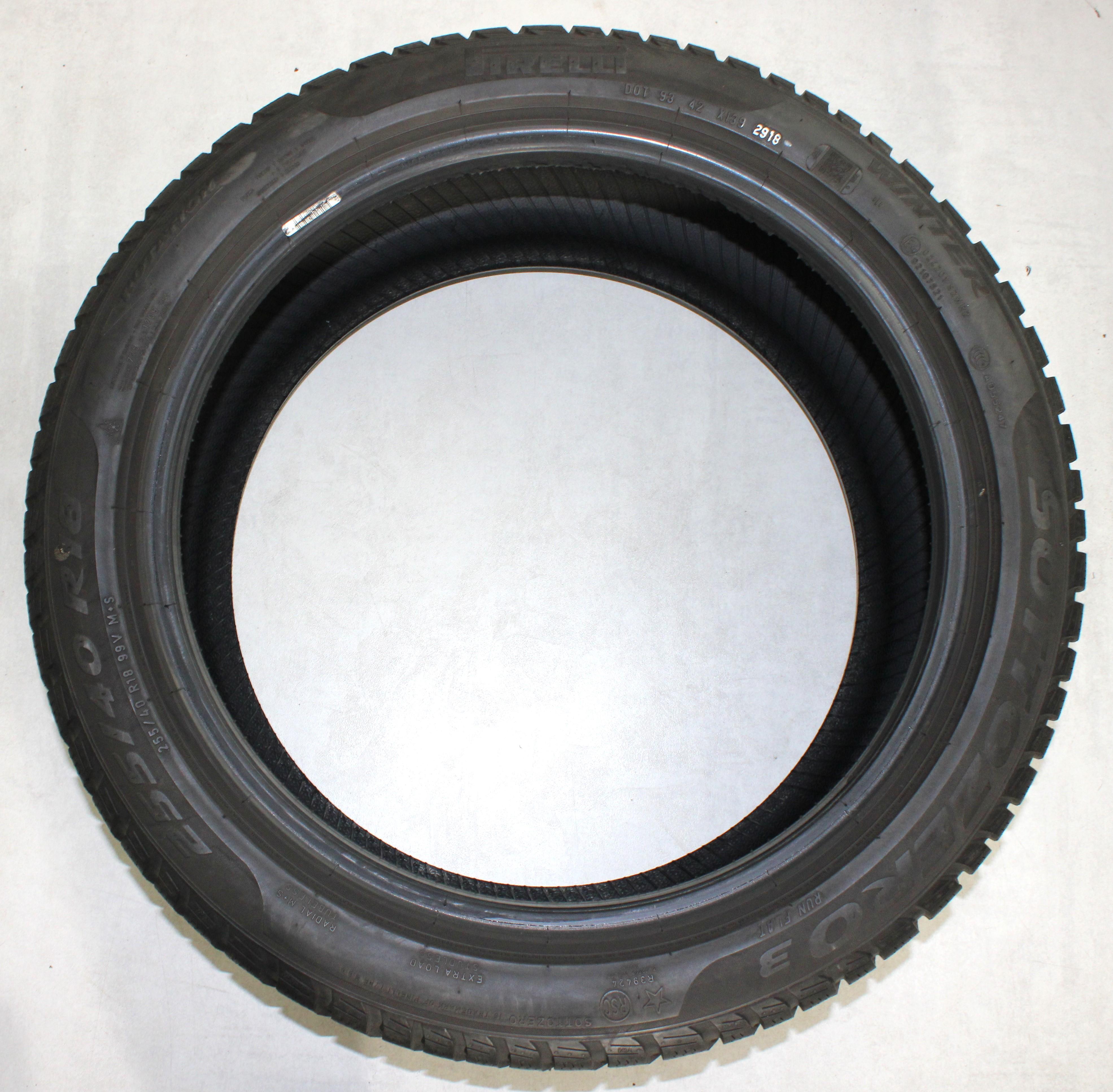2 x 255/40R18 99V Winterreifen Pirelli Sottozero 3 Runflat 1x4-4,5mm/1x4,5-5mm 2018 *
