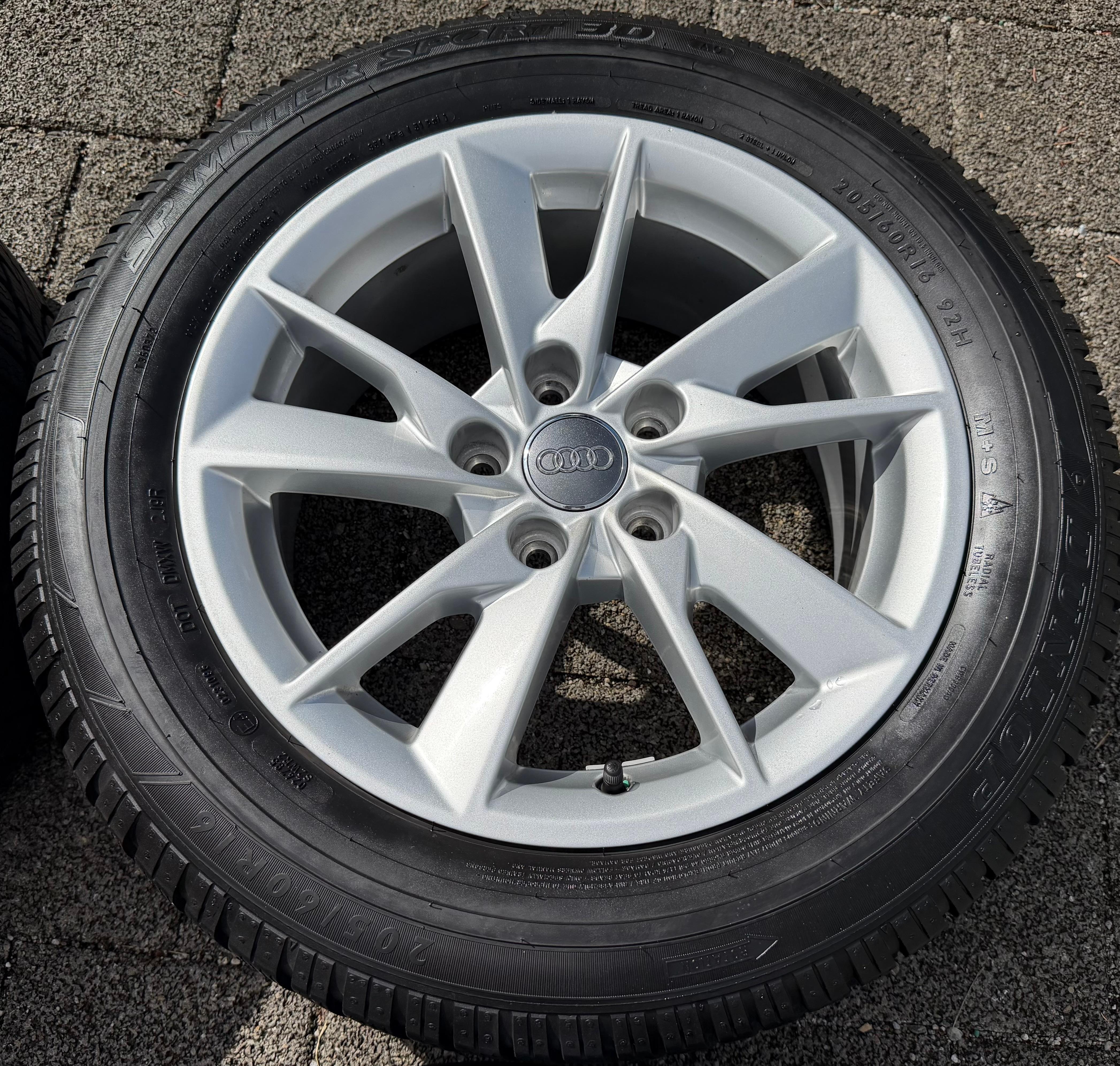 4 Original Alu Winterräder Audi A4 8W B9 8W0601025A 205/60R16 92H Dunlop