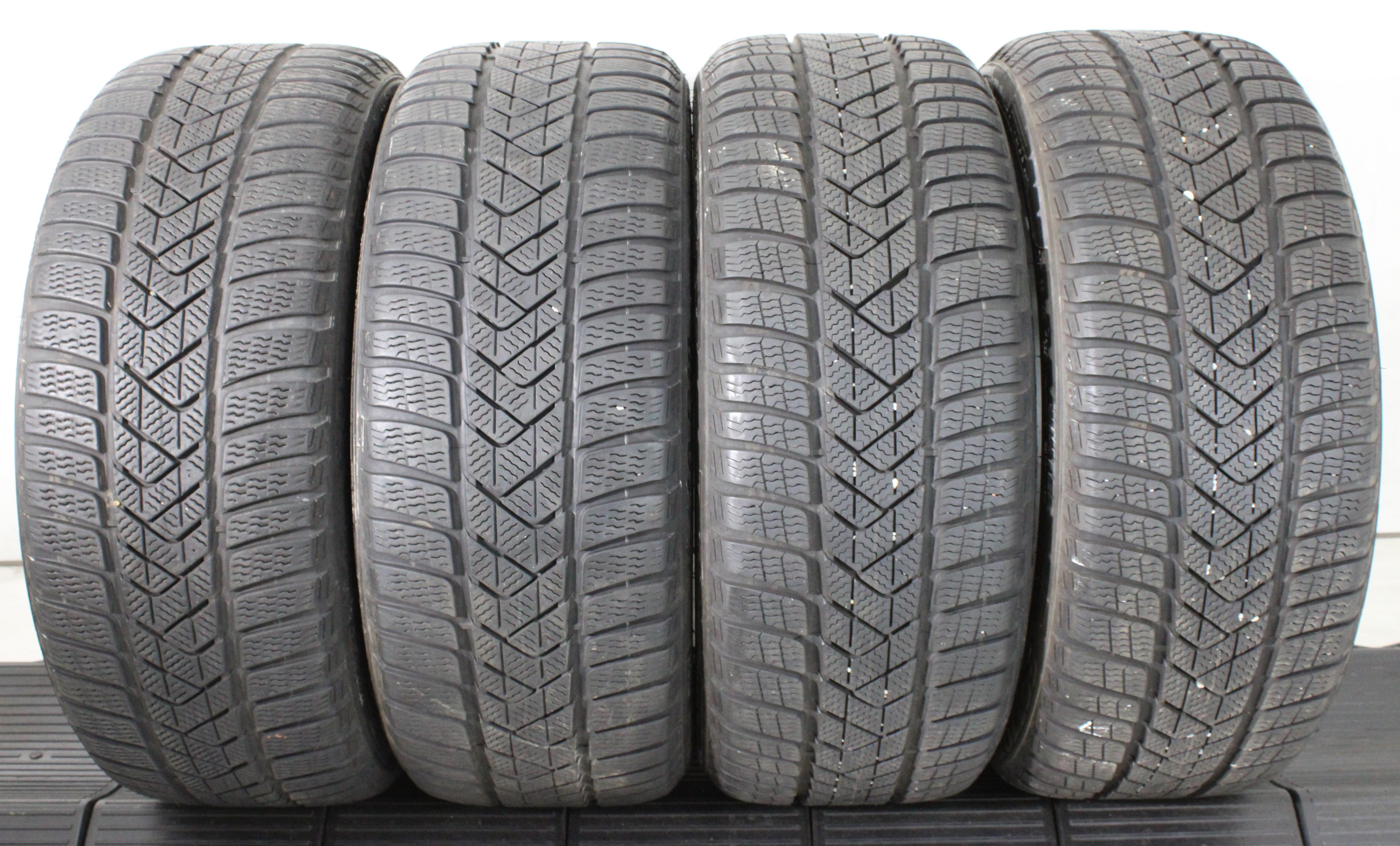 4 x 225/40R18 92V Winterreifen Pirelli Sottozero 3 Runflat 2x5,5-6mm/2x7mm 2019 *
