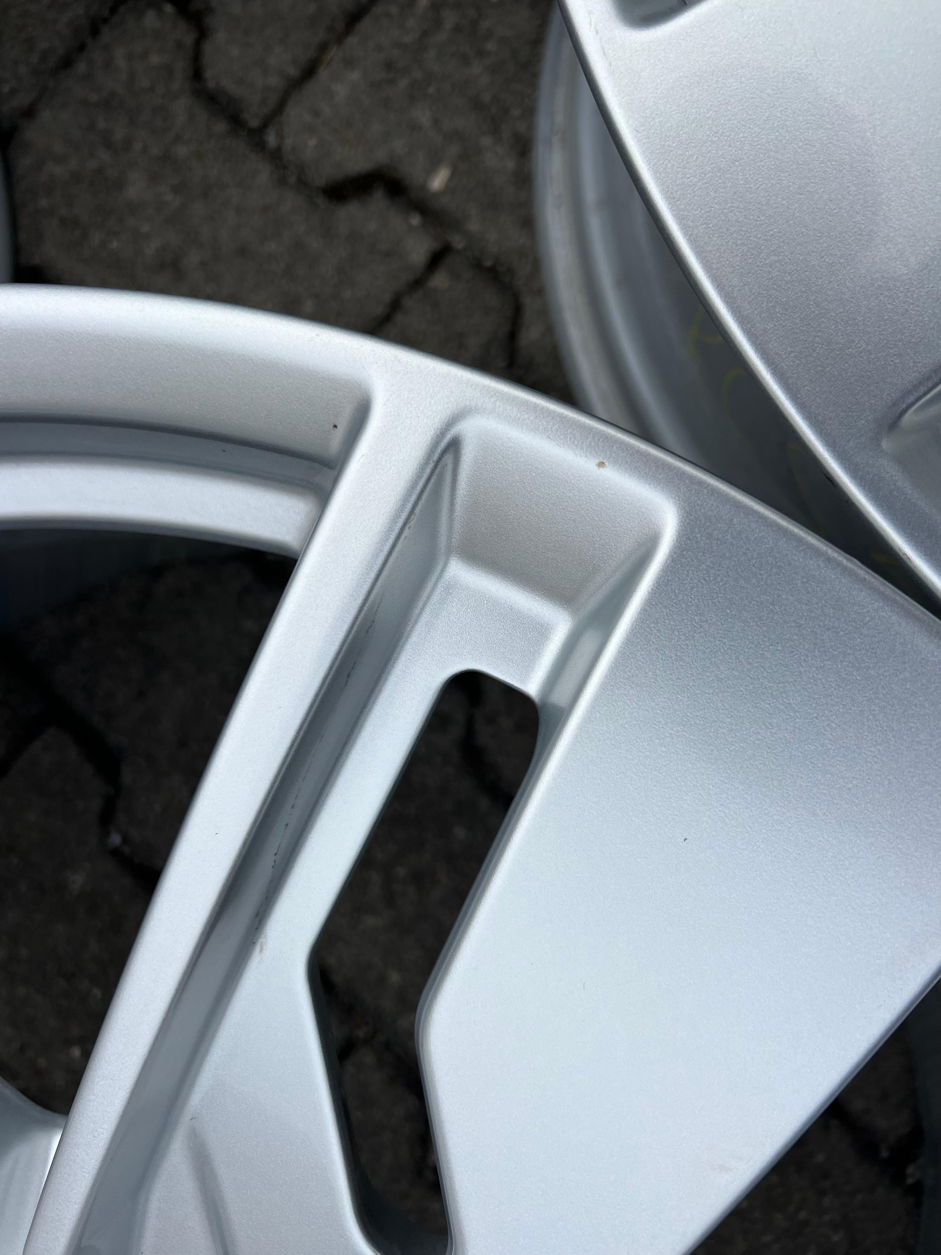 4 ORIGINAL 21" ALUFELGEN AUDI Q7 4M 4M0601025K 9,5x21 ET31 TOP FREIHAUS