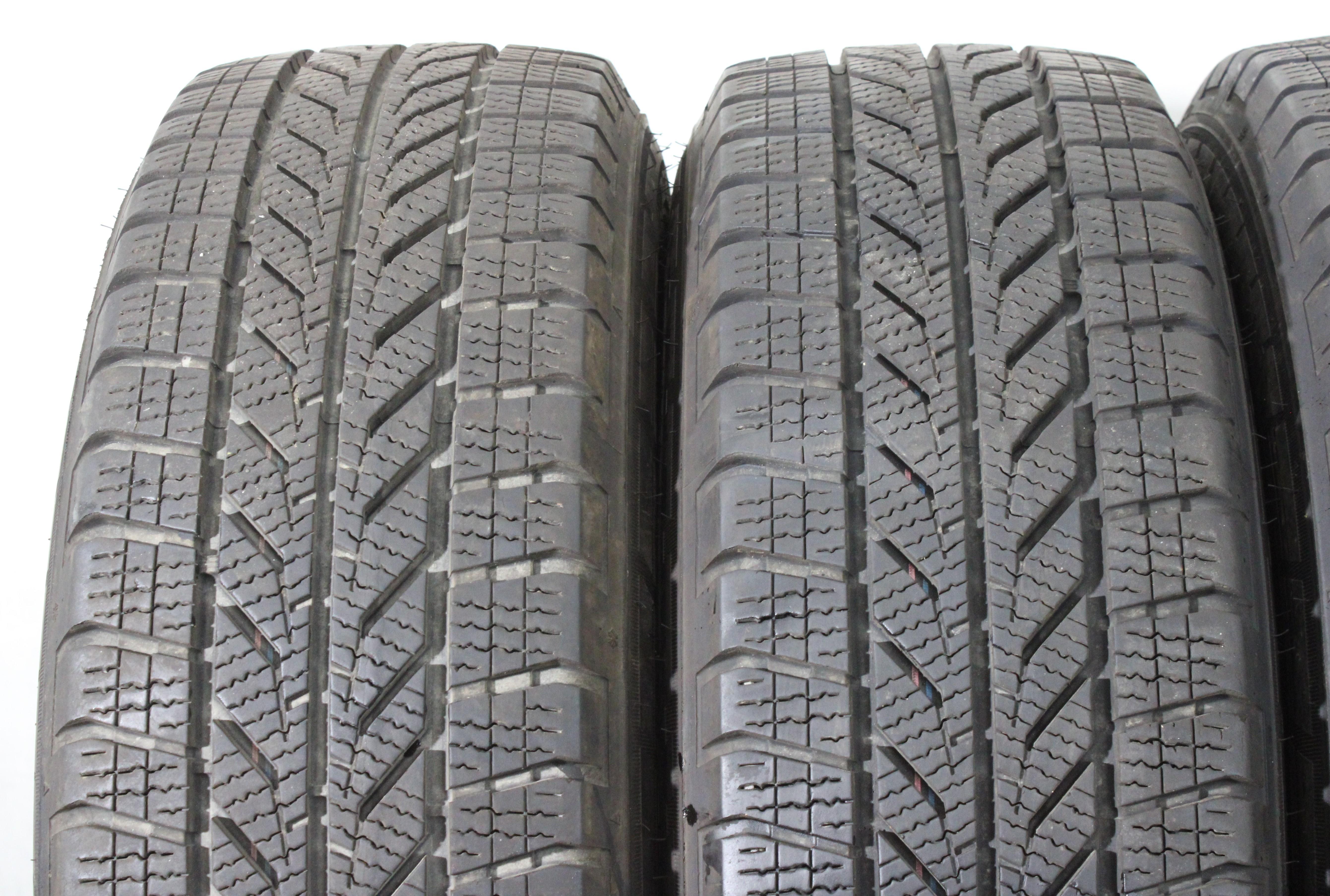 4 x 195/65R16C 104/102T neumáticos de invierno Dunlop Econodrive Winter 2x7-7,5mm/2x8,5mm 2025