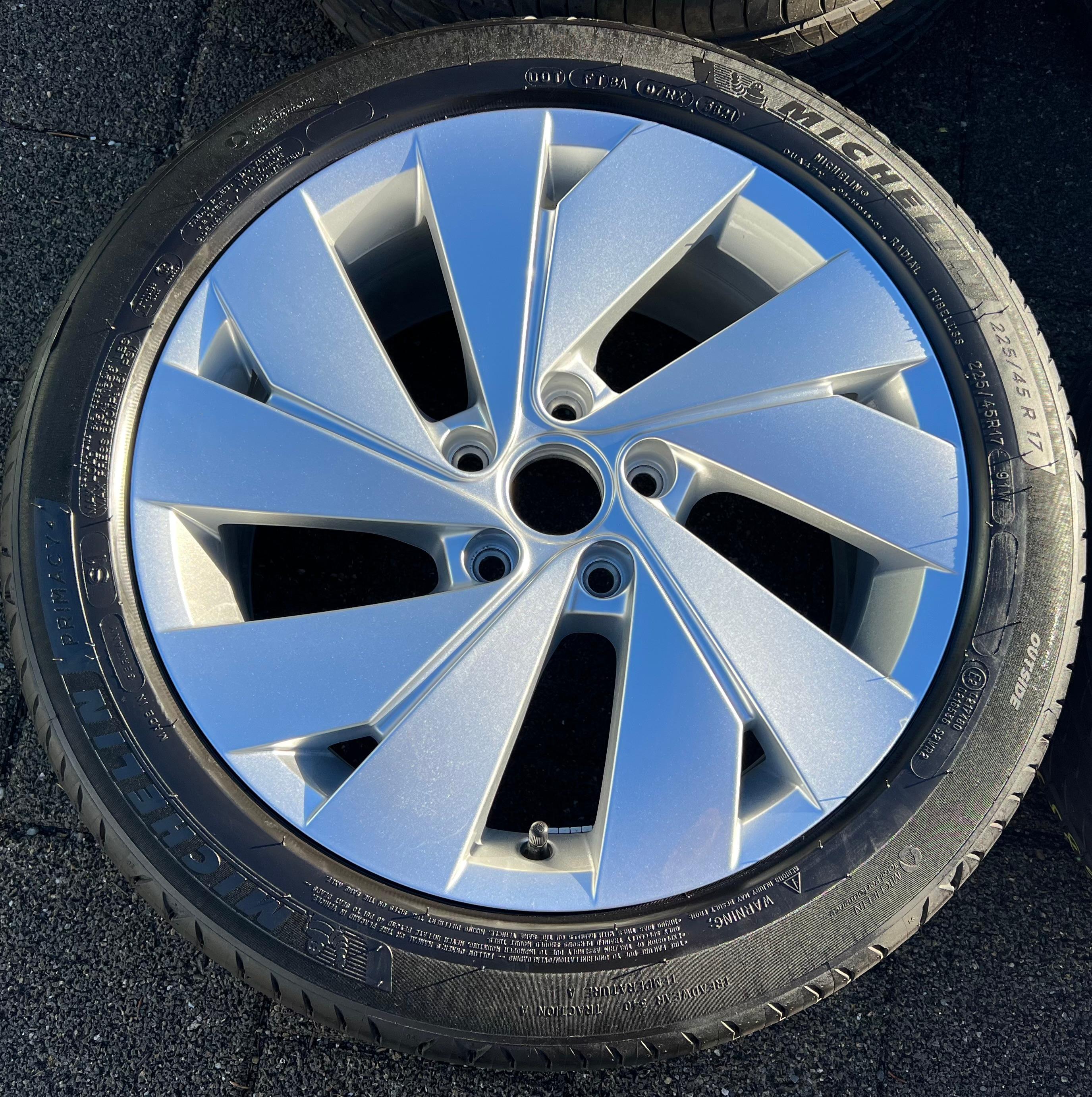 4 CERCHI ESTIVI IN ALLUMINIO ORIGINALI DA 17" VW GOLF 8 VIII 225/45R17 91W 2021 BELMONT CONSEGNA GRATUITA