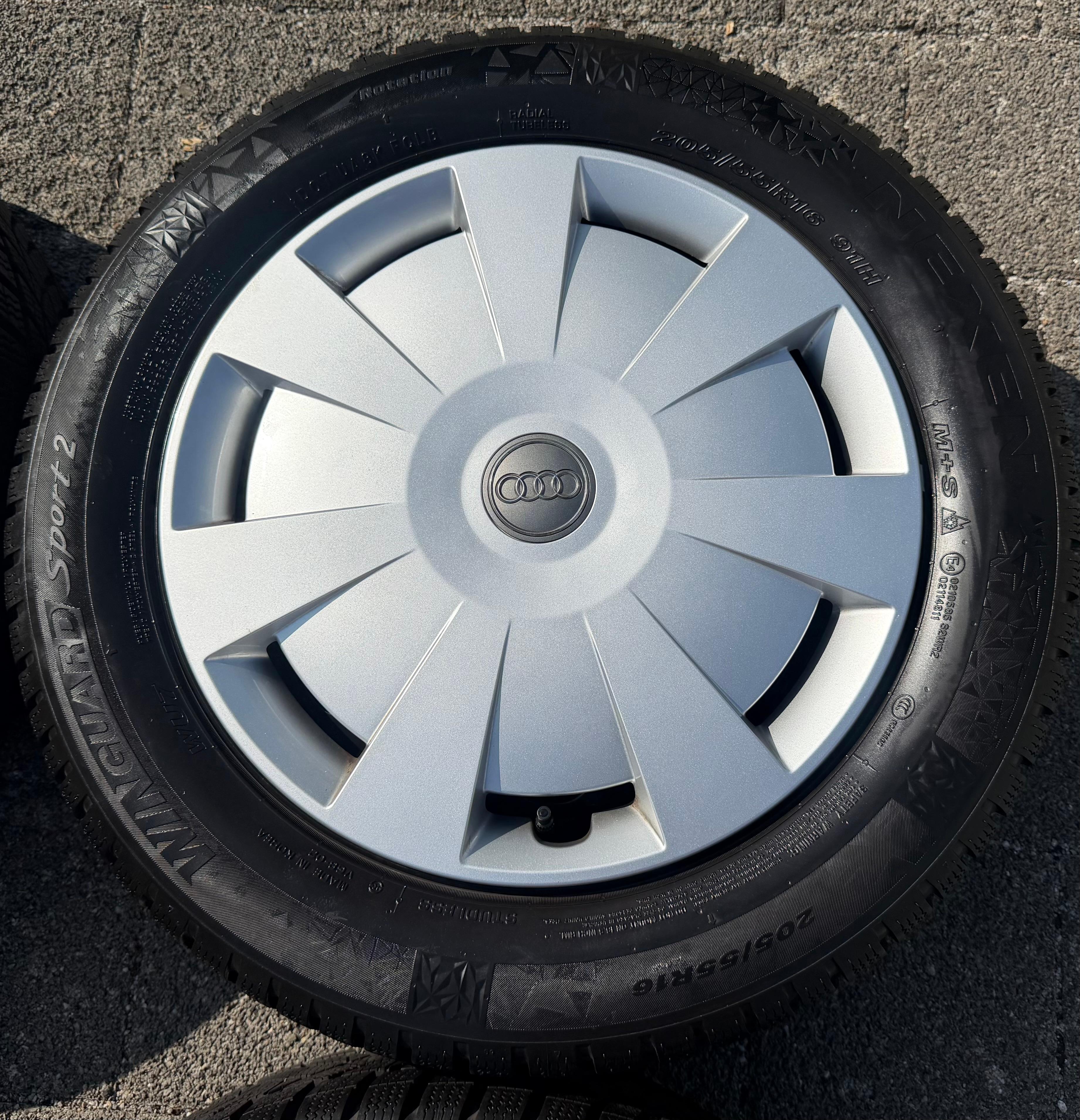 4 Original Stahlfelgen + Radkappen Audi A3 8V Cabrio Limousine Sportback 8V0601027A 6,5x16 ET43