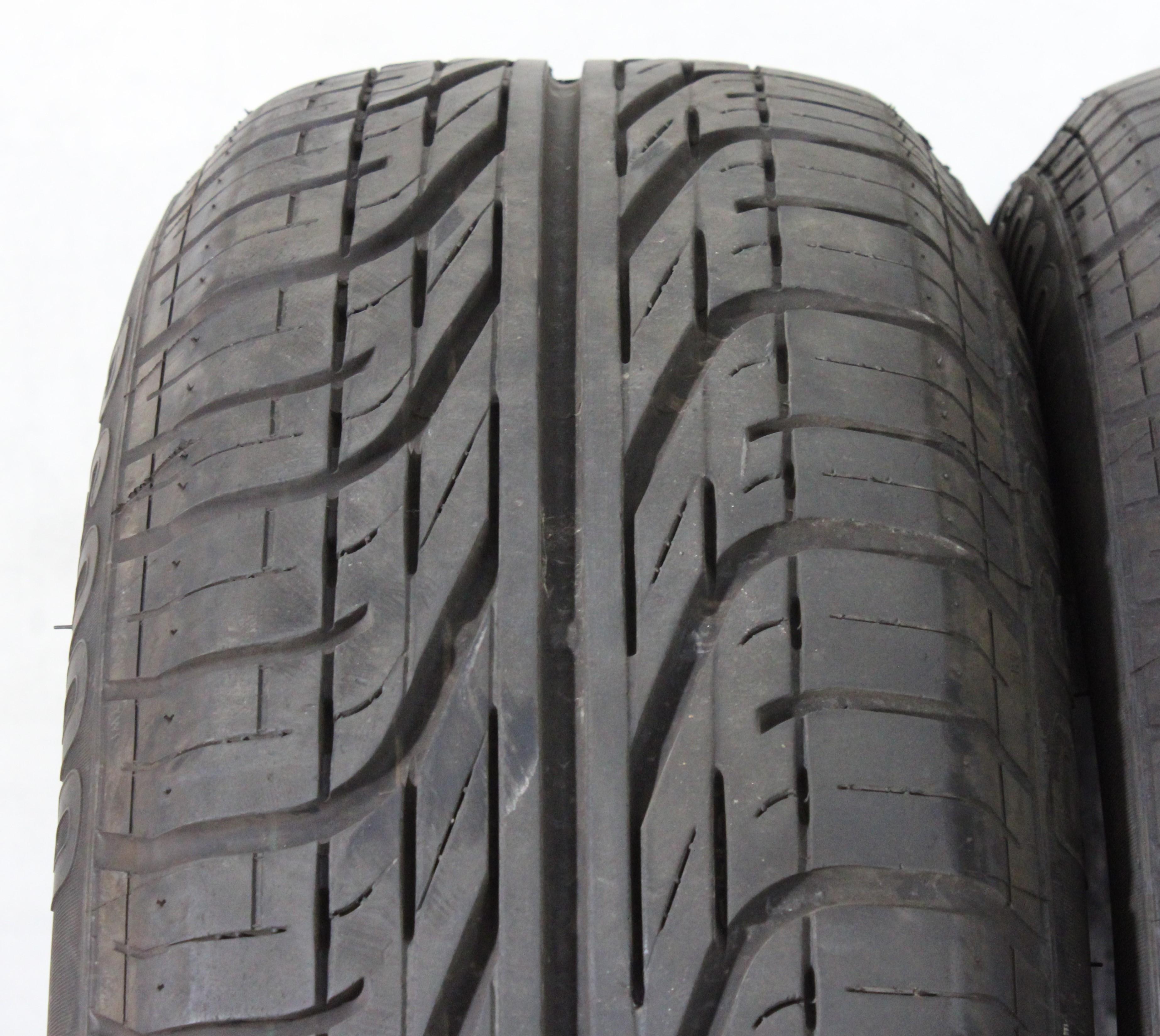 2 x 195/65R15 91W Sommerreifen Pirelli P6000 N2 in der Mitte 6mm und auf den Schultern 5mm. 2015