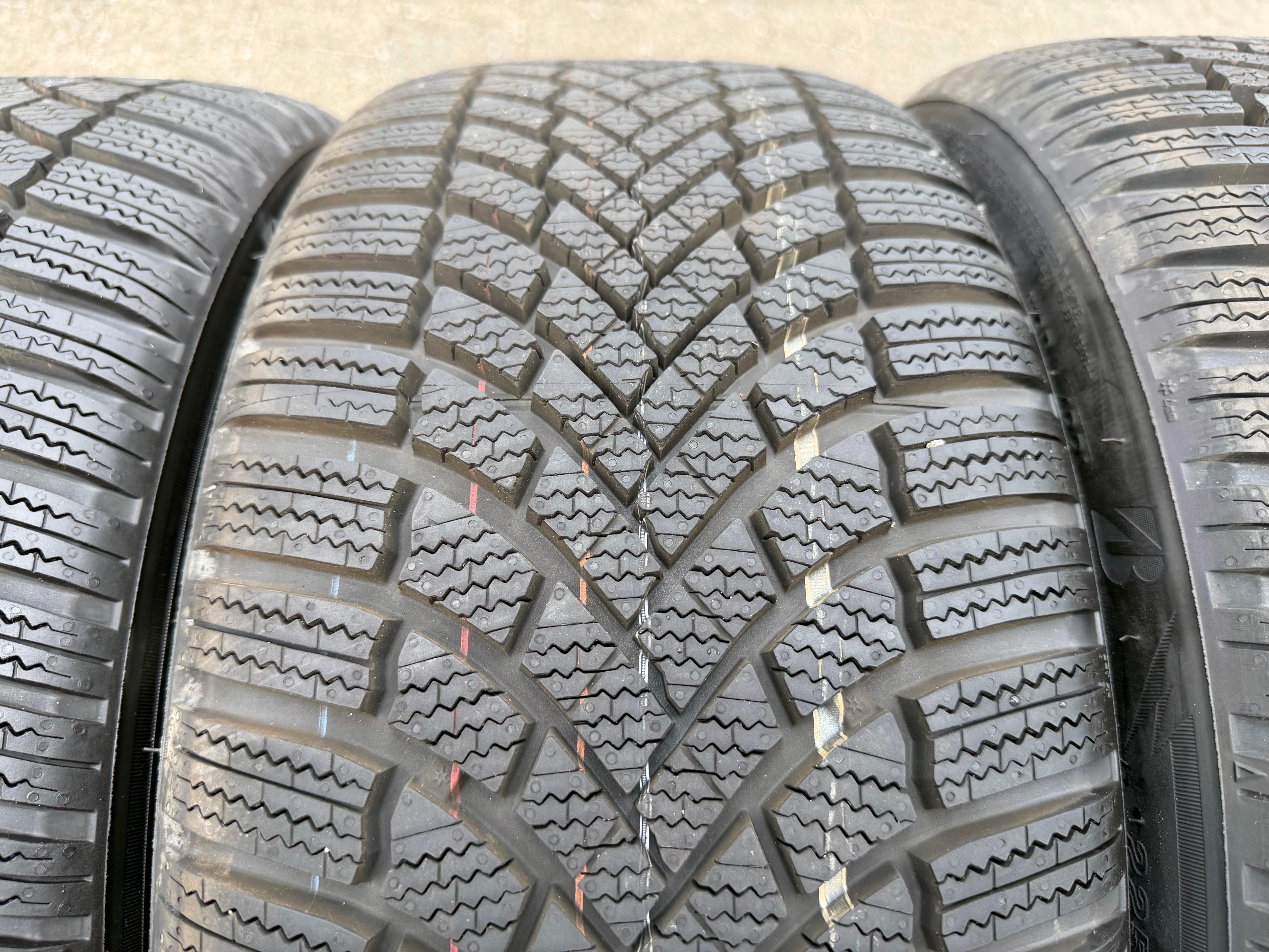 4 Original 18" Alu Winterräder Audi A3 S3 8Y 8Y0601025J 225/40R18 92V Bridgestone 2021
