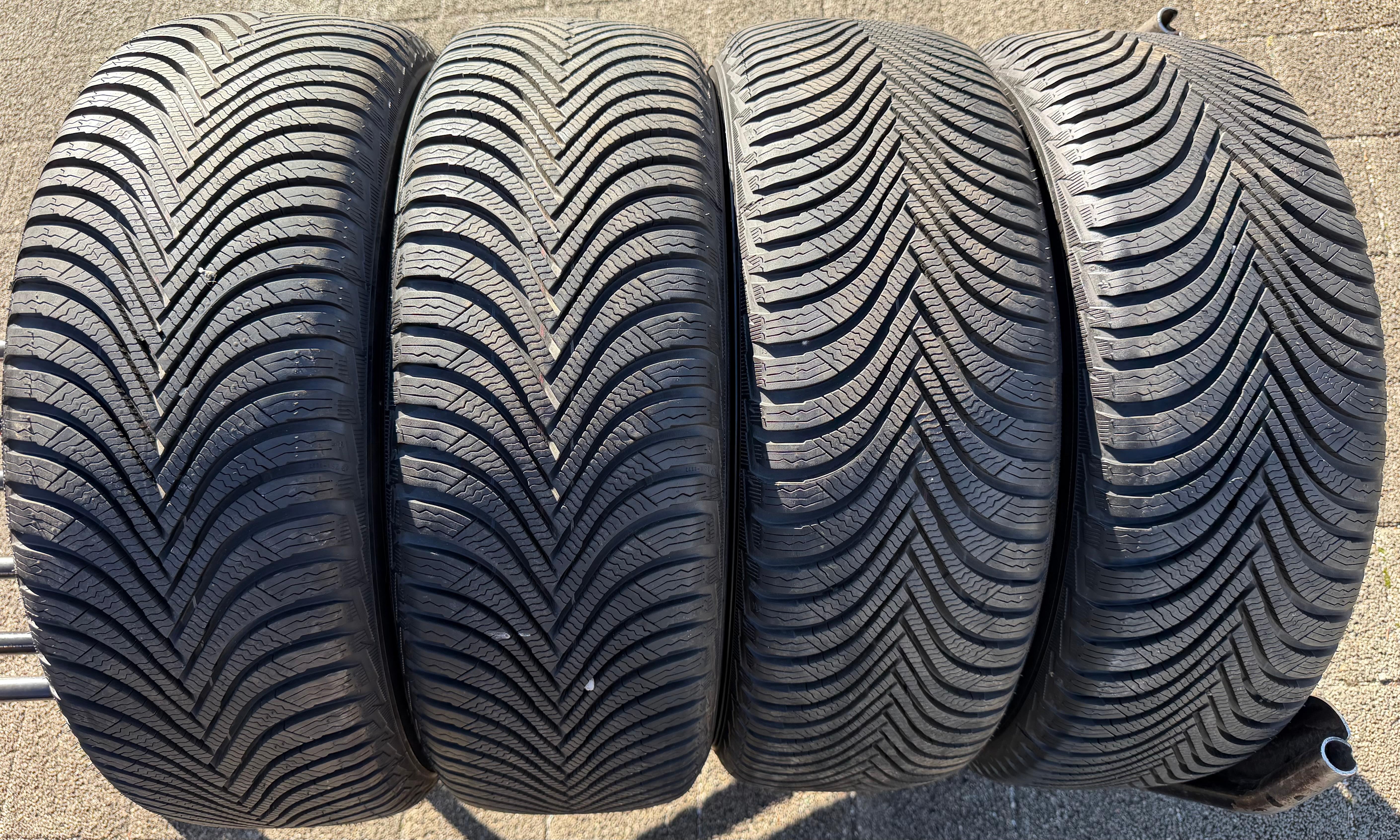 4 Original 17" Alu Winterräder Audi SQ2 GA 81A601025T 215/55R17 94V Michelin 8MM