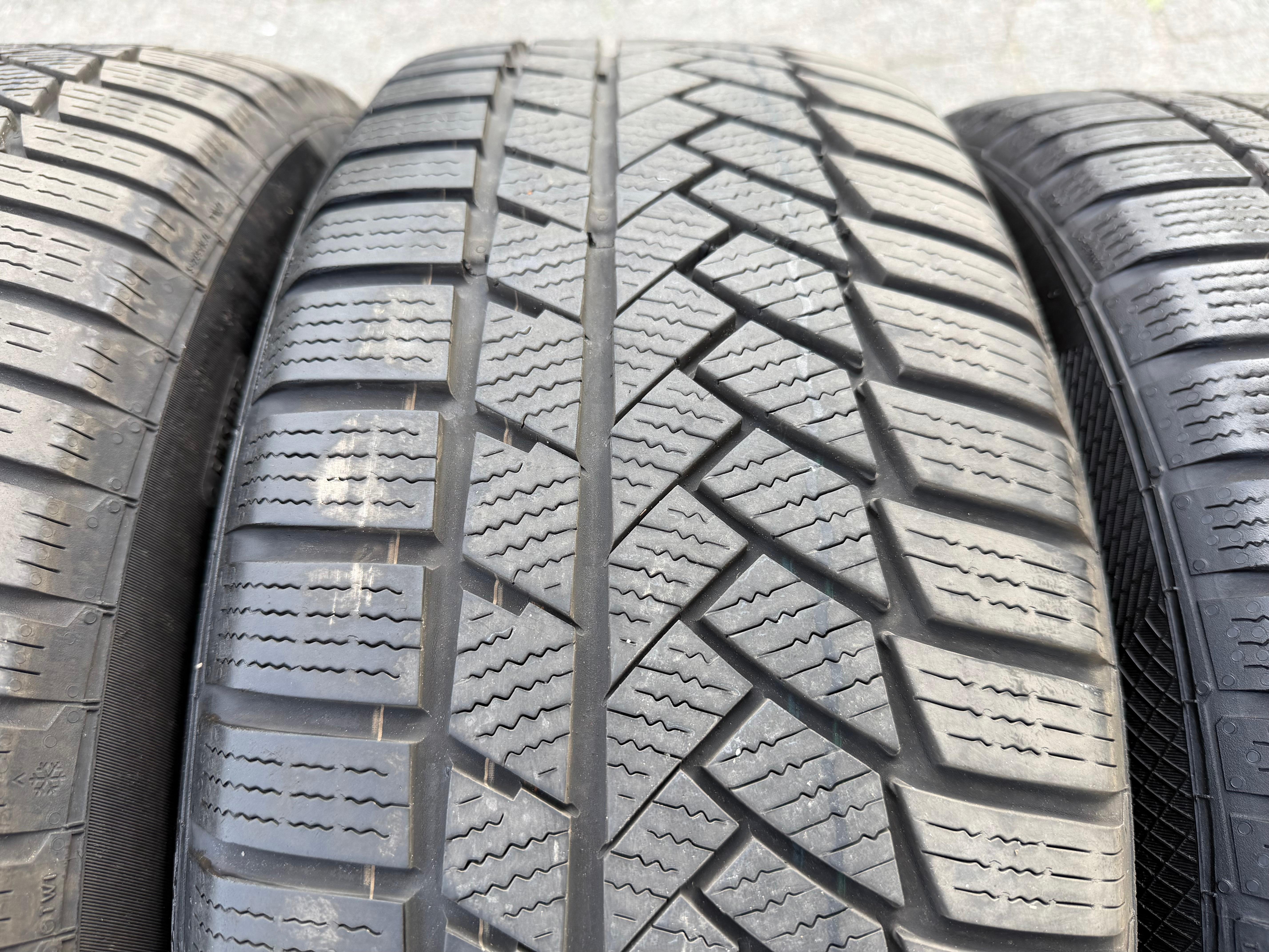 4 roues hiver en alliage d’origine 17" BMW Série 5 G30 G31 225/55R17 97H Continental avec RDKS