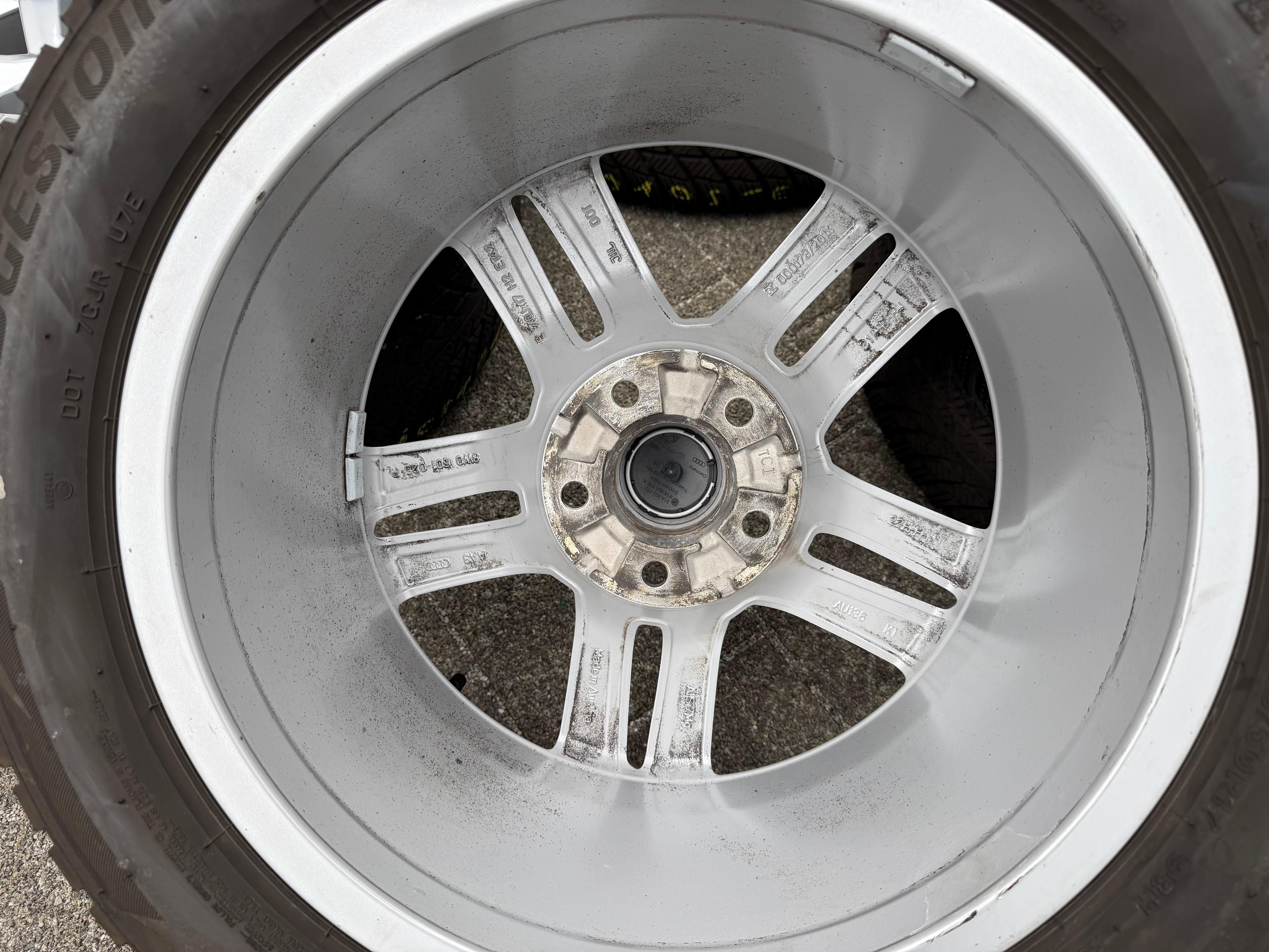 4 originele 17" aluminium wintervelgen voor Audi A4 B9 8W 8W0601025P 225/50R17 98H Bridgestone