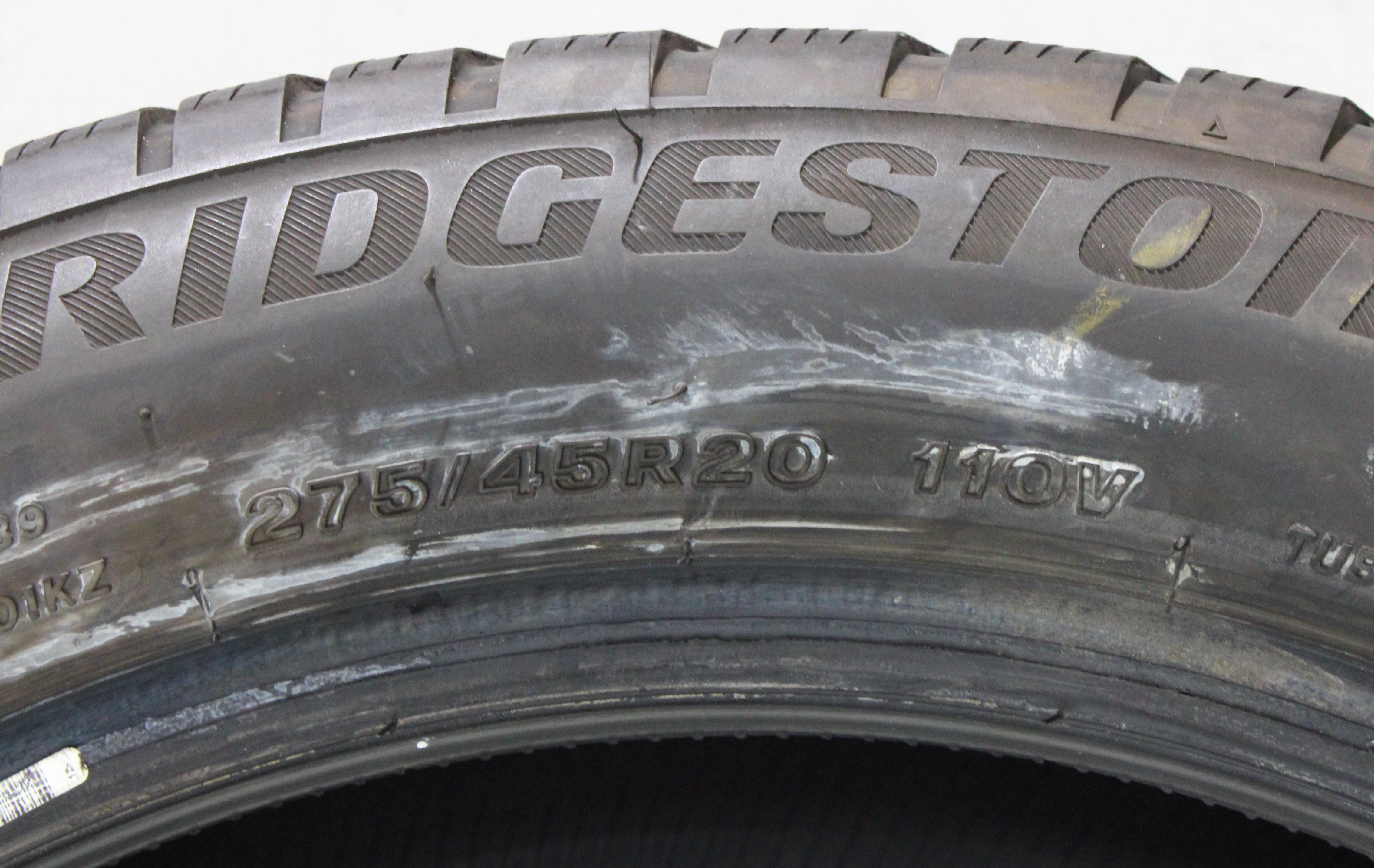 4 x 275/45R20 110V Winterreifen Bridgestone Blizzak LM001 * Runflat 5-5,5mm 2021
