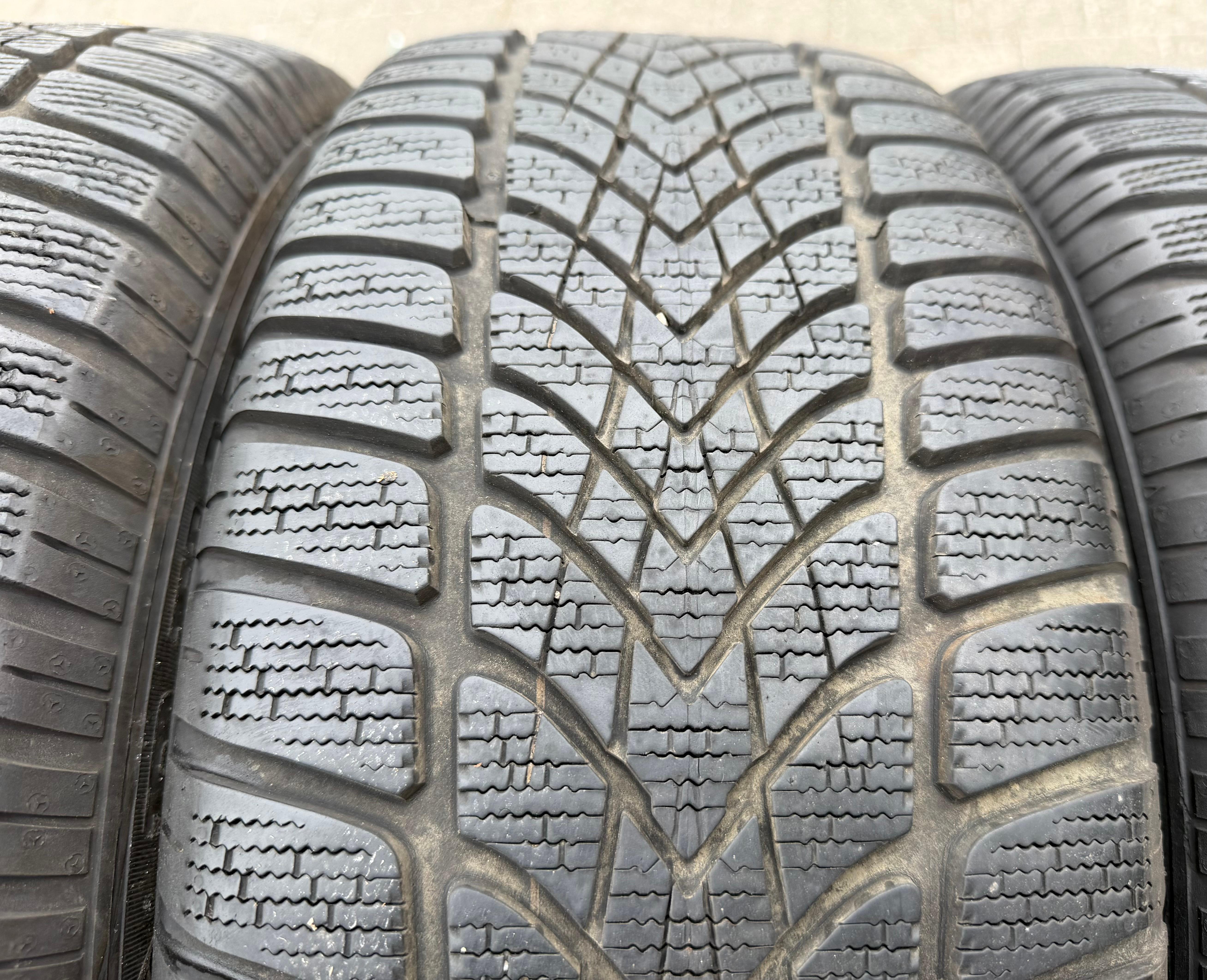 4 originele 17" lichtmetalen winterwielen Audi A4 B9 8W 8W0601025P 225/50R17 98H Dunlop 2024
