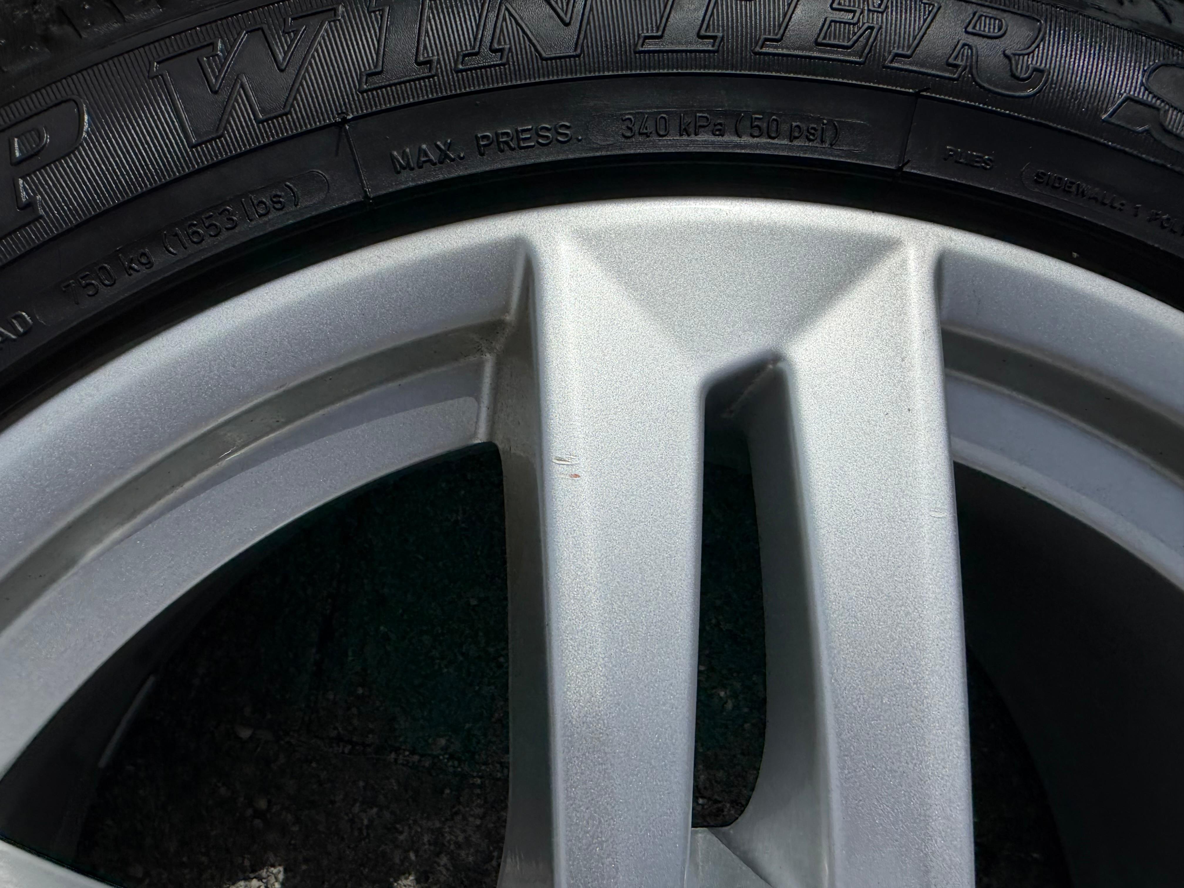 4 Original 17" Alu Winterräder Audi A4 B9 8W 8W0601025P 225/50R17 98H Dunlop 2024