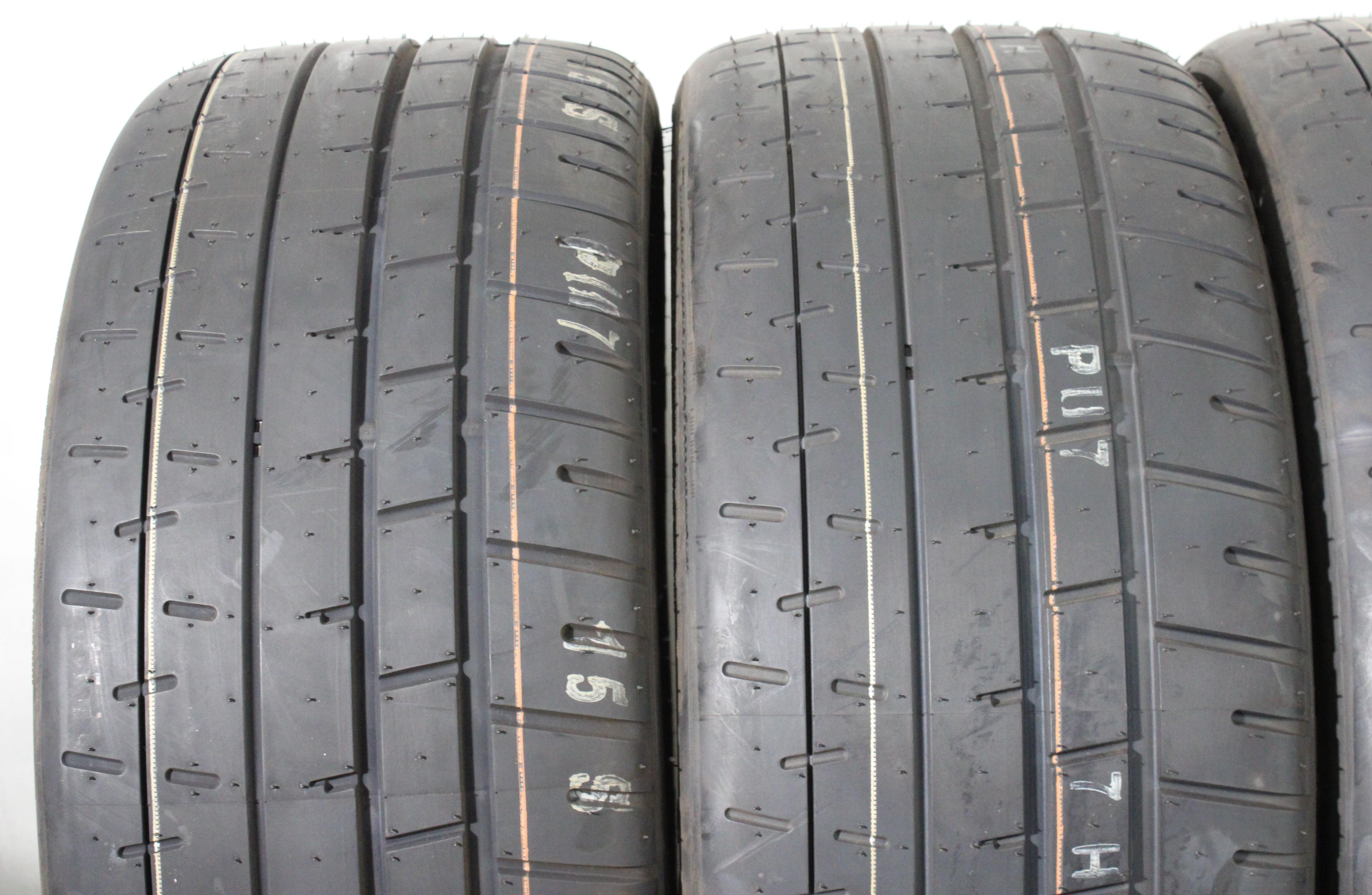 4 stuks 245/35R19 93Y zomerbanden Pirelli PZero Trofeo R AO nieuw 2023