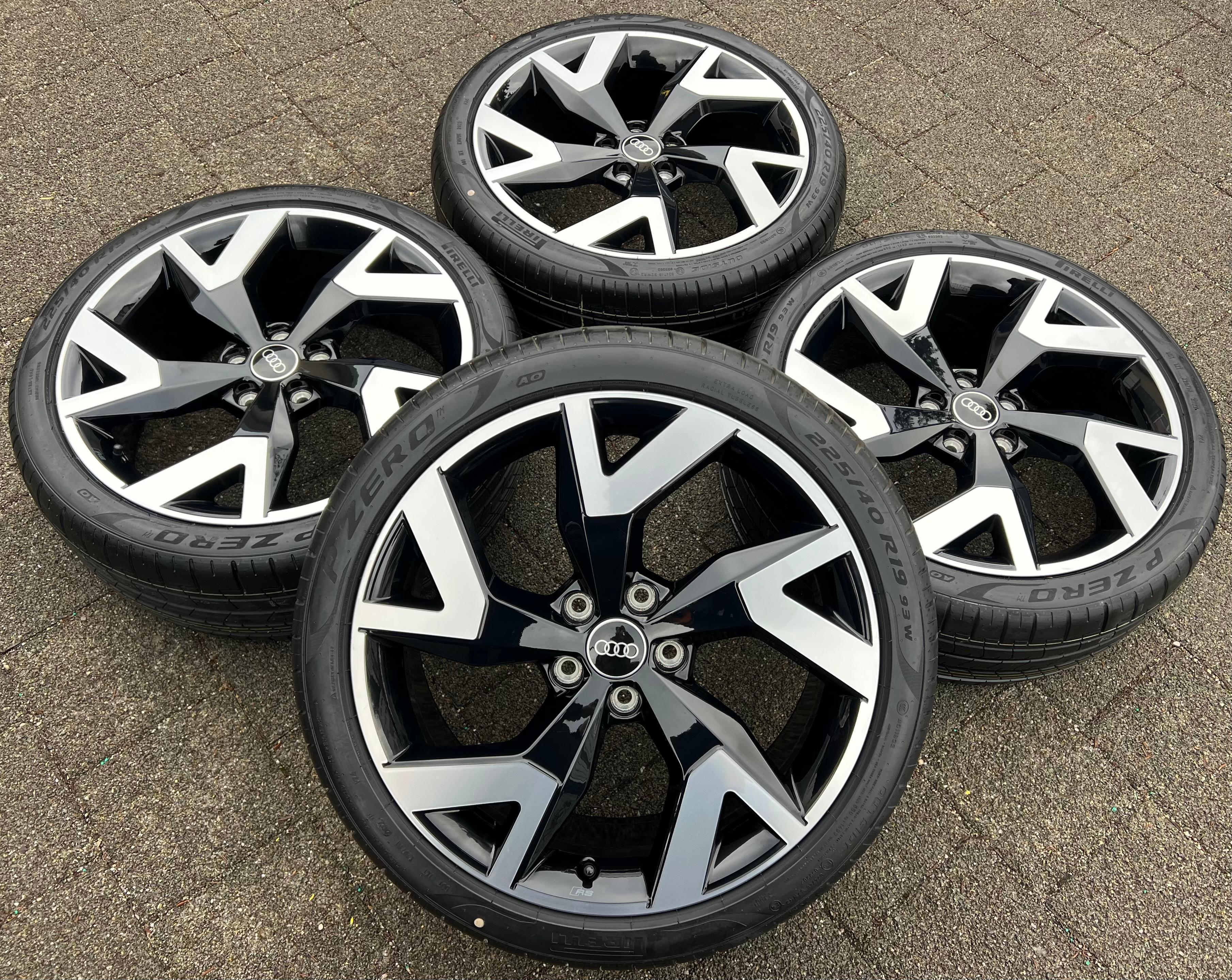 4 jantes d'été en aluminium d'origine 19 pouces pour Audi A3 S3 8Y 8Y0601025AE 225/40R19 92W PIRELLI, neuves