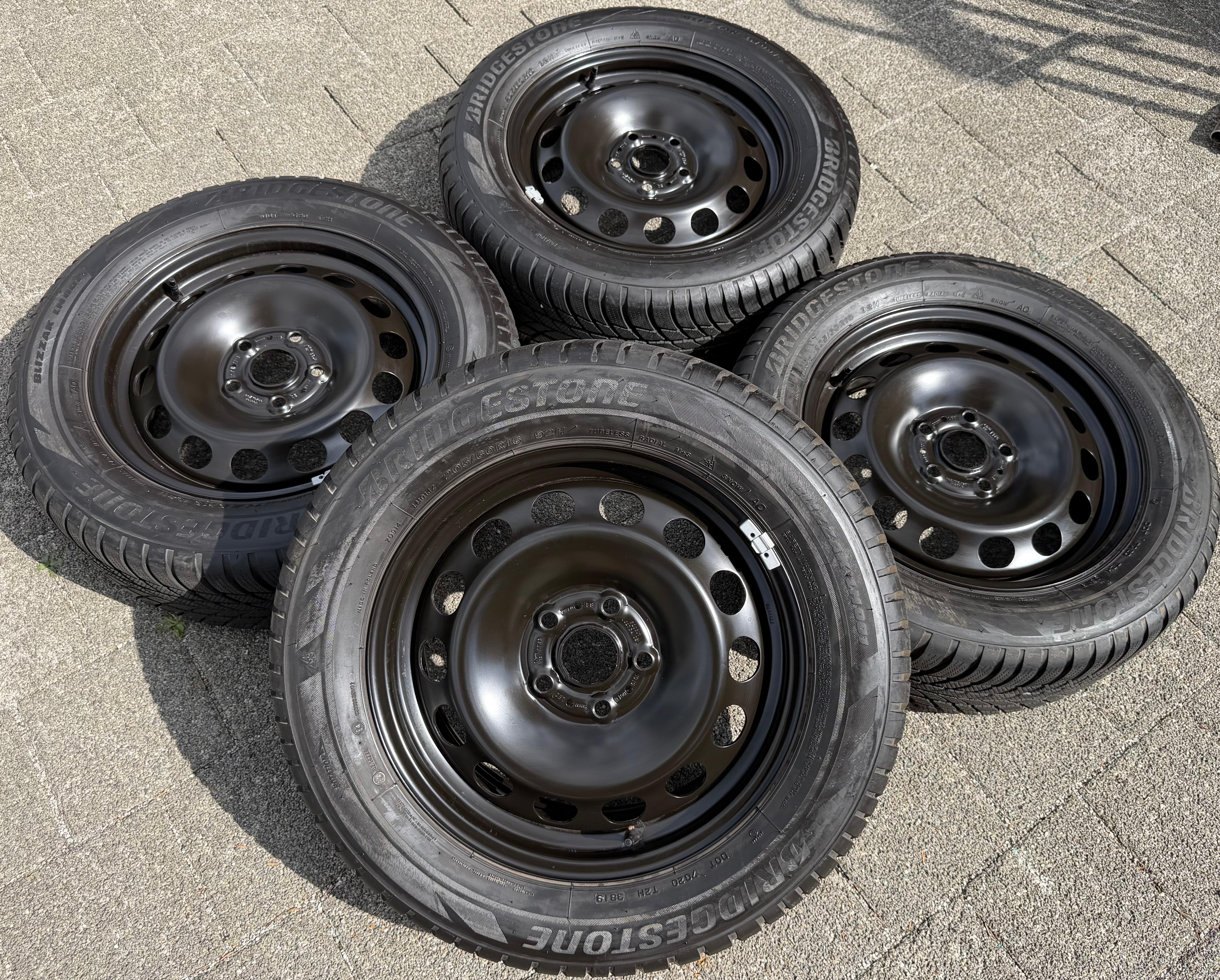 4 Winterräder Audi Q2 GA VW T-Roc Skoda Karoq 205/60R16 92H Bridgestone 5Q0601027AM
