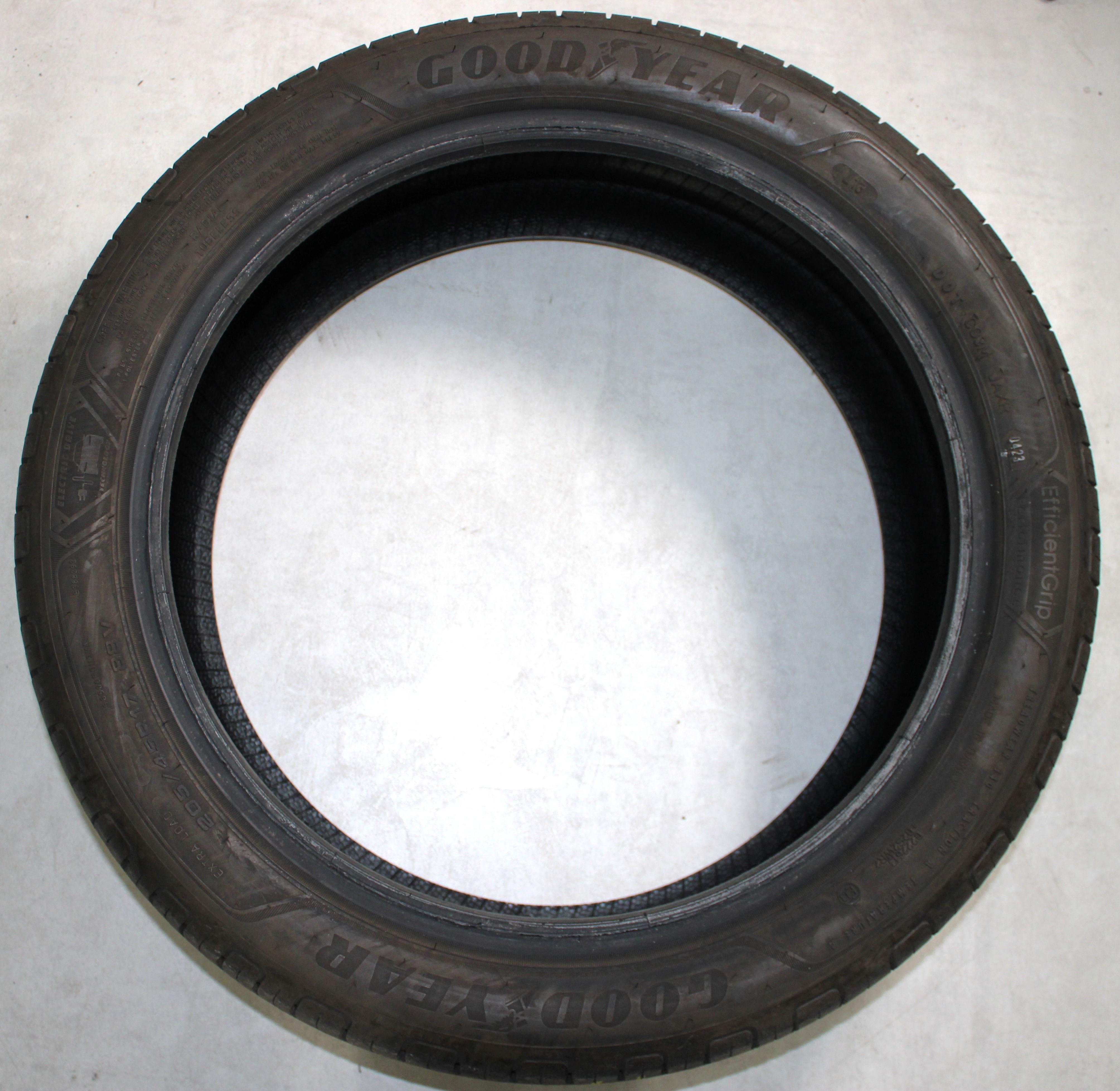 4 x 205/45R17 88V Sommerreifen Goodyear Efficient Grip Performance 6,5-7mm 2023 XL