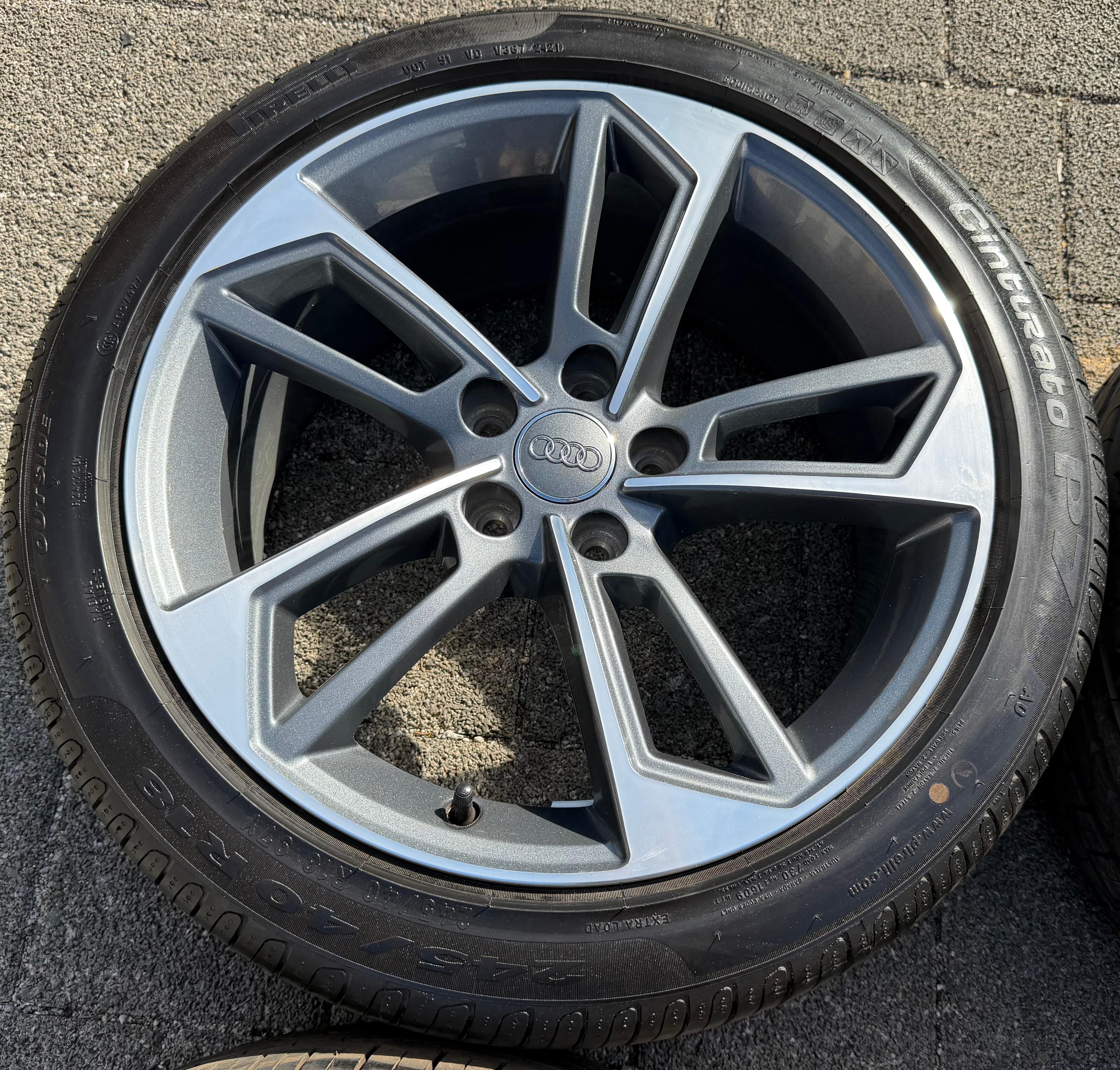 4 Original 18" Alu Sommerräder AUDI A4 S4 B9 8W 245/40R18 97Y 8W0601025P Pirelli