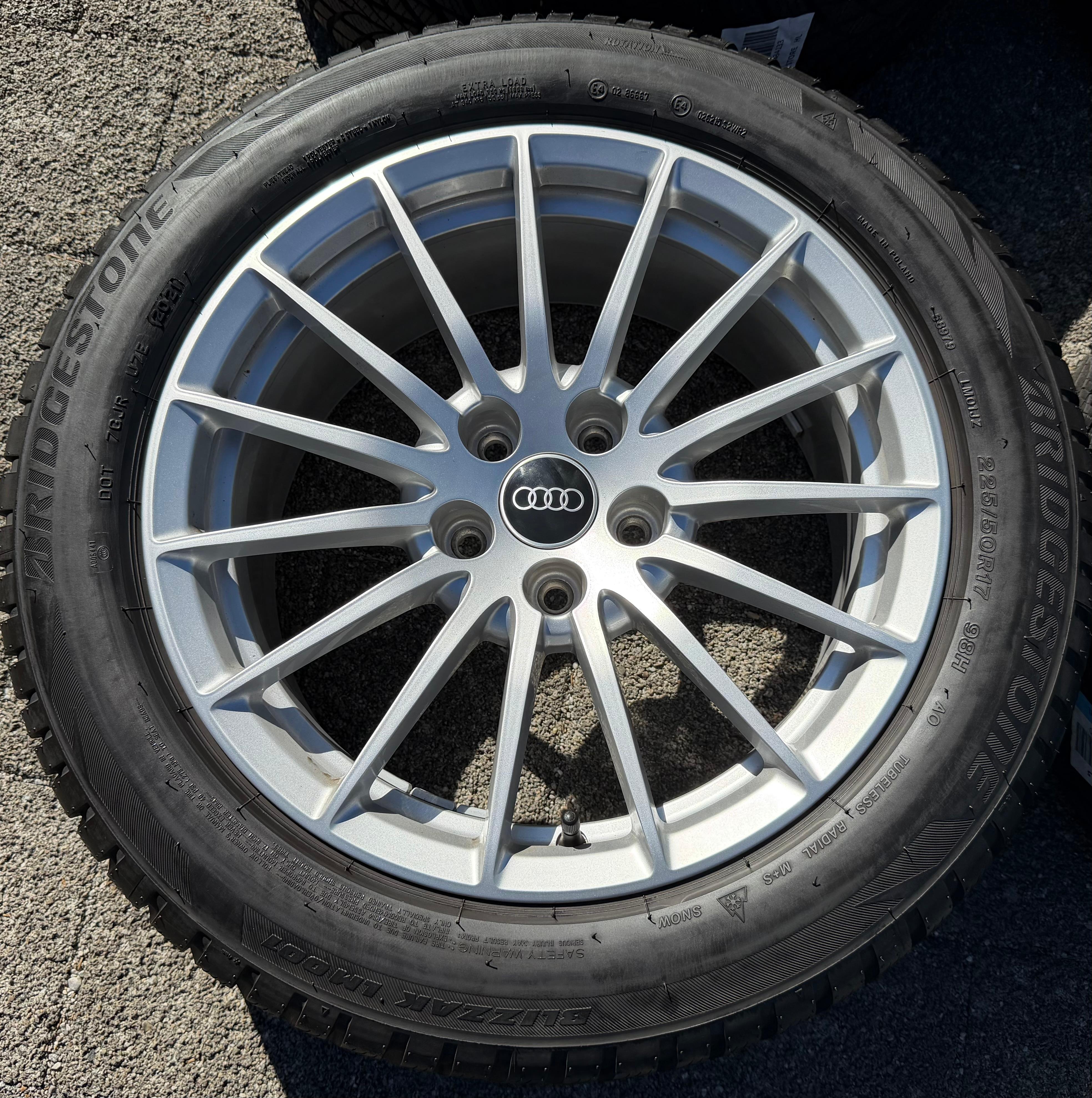 4 Original 17" Alu Winterräder Audi A5 F5 8W 225/50R17 98H 8W0601025AE Bridgestone