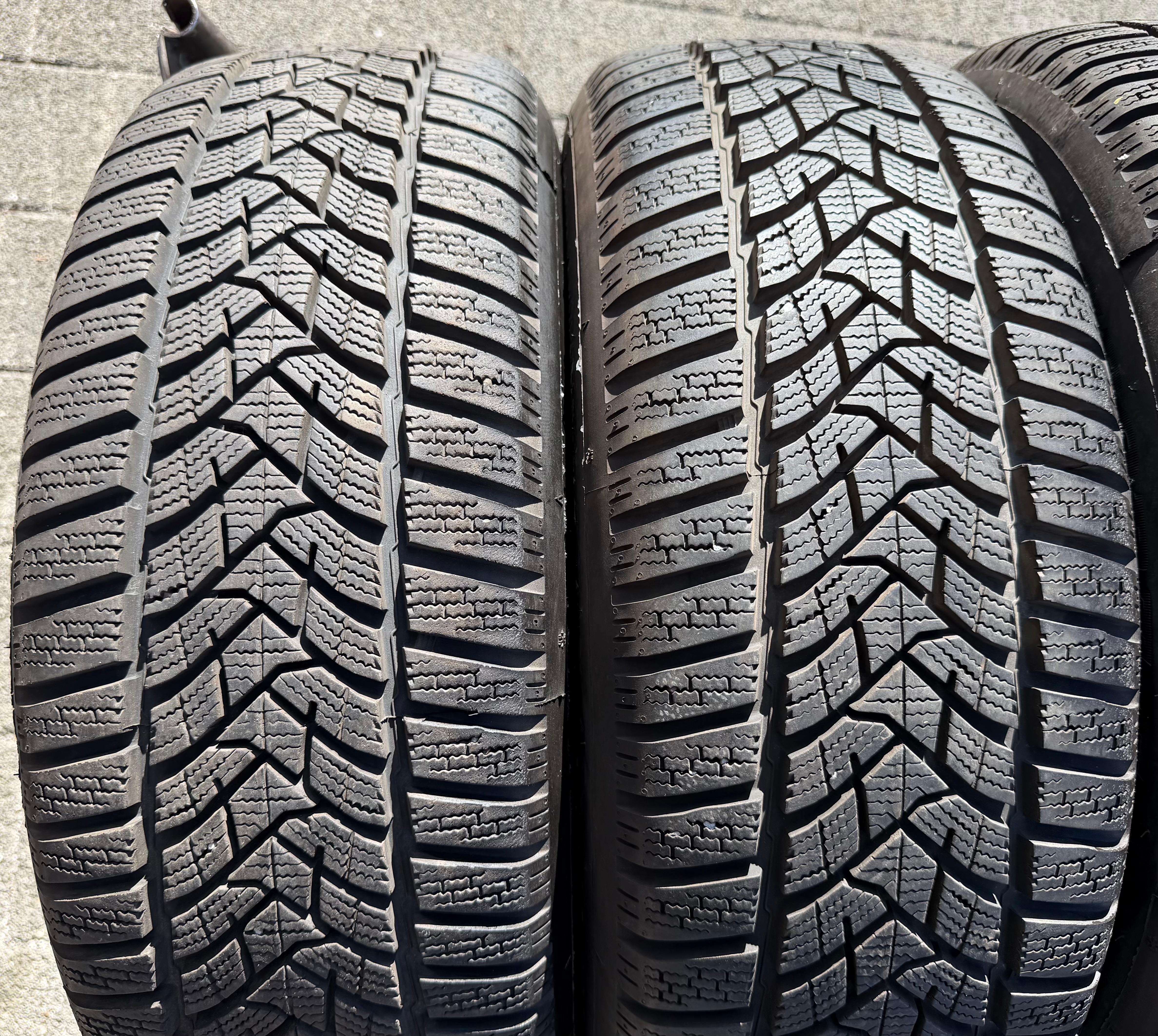 4 Winterräder VW T-Roc Skoda Karoq Seat Cupra Ateca 215/60R16 95H Dunlop