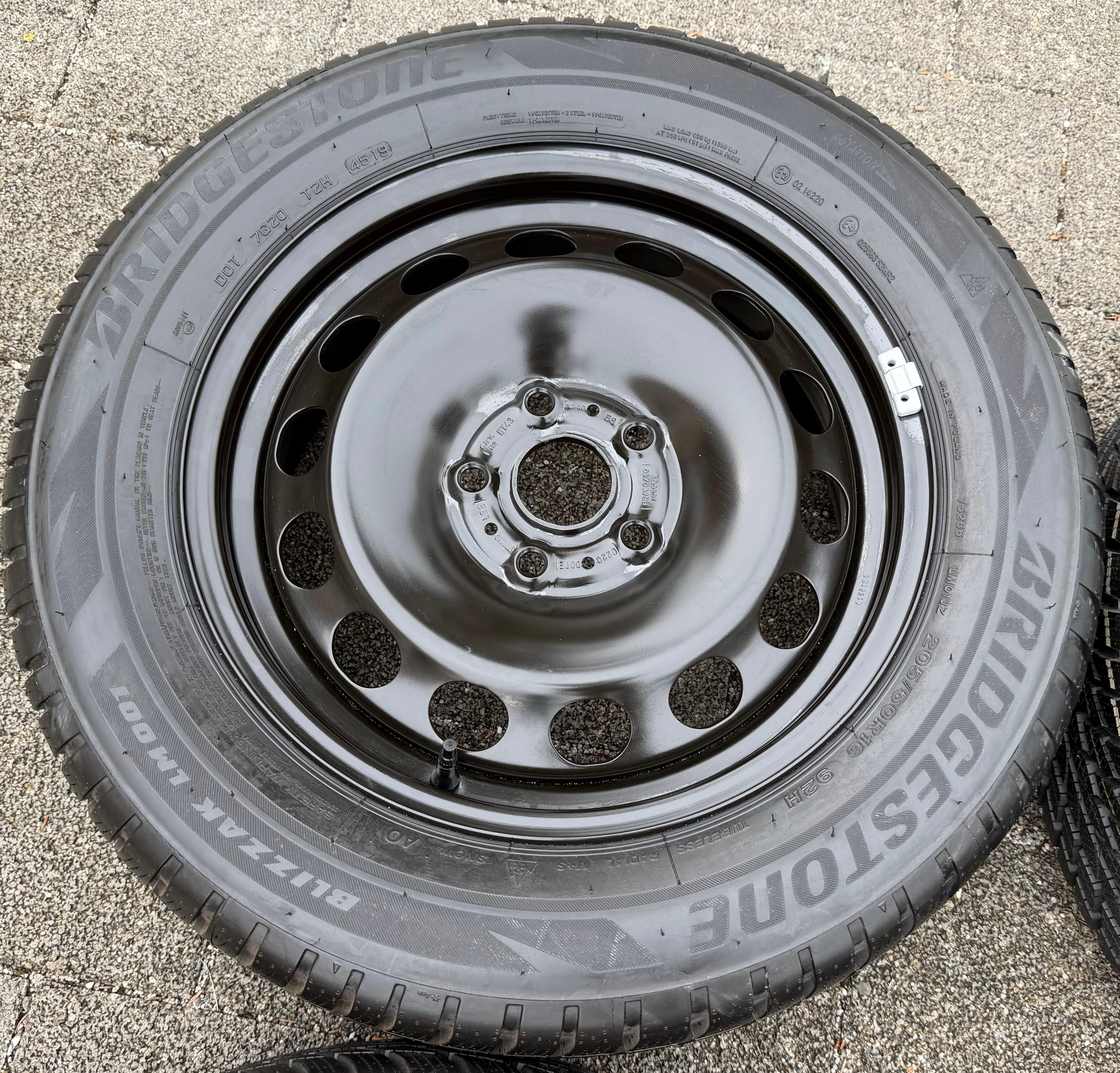 4 Winterräder Audi Q2 GA VW T-Roc 205/60R16 92H Bridgestone 5Q0601027AM