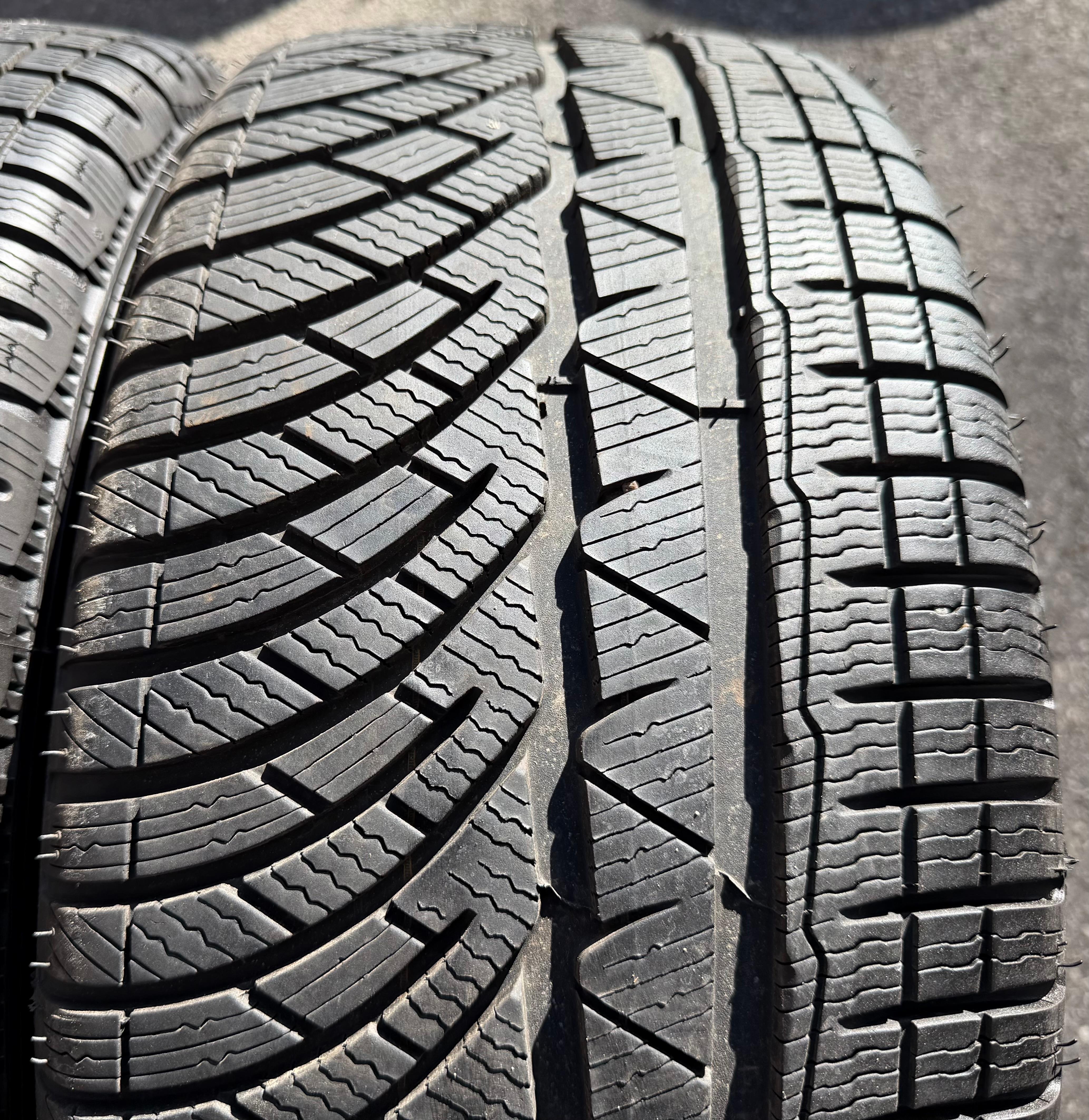4 ruedas de invierno de aleación originales de 18" para Audi A4 Allroad 8W B9 8W9601025L 245/45R18 100V Michelin