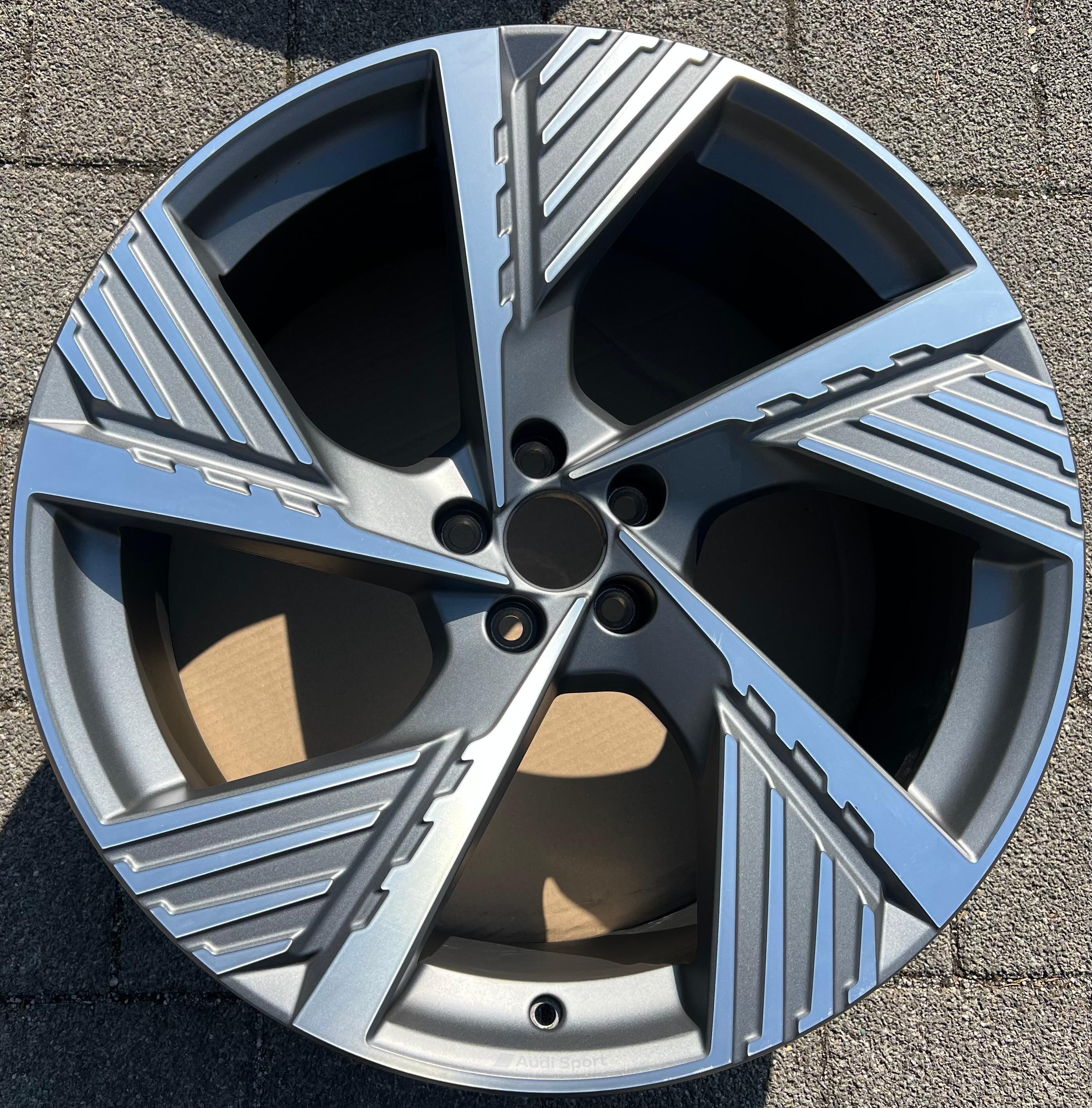 1 X ORIGINAL 22" ALUFELGE FELGE AUDI E-TRON Q8 4KE 9,5x22 ET36 4KE601025B