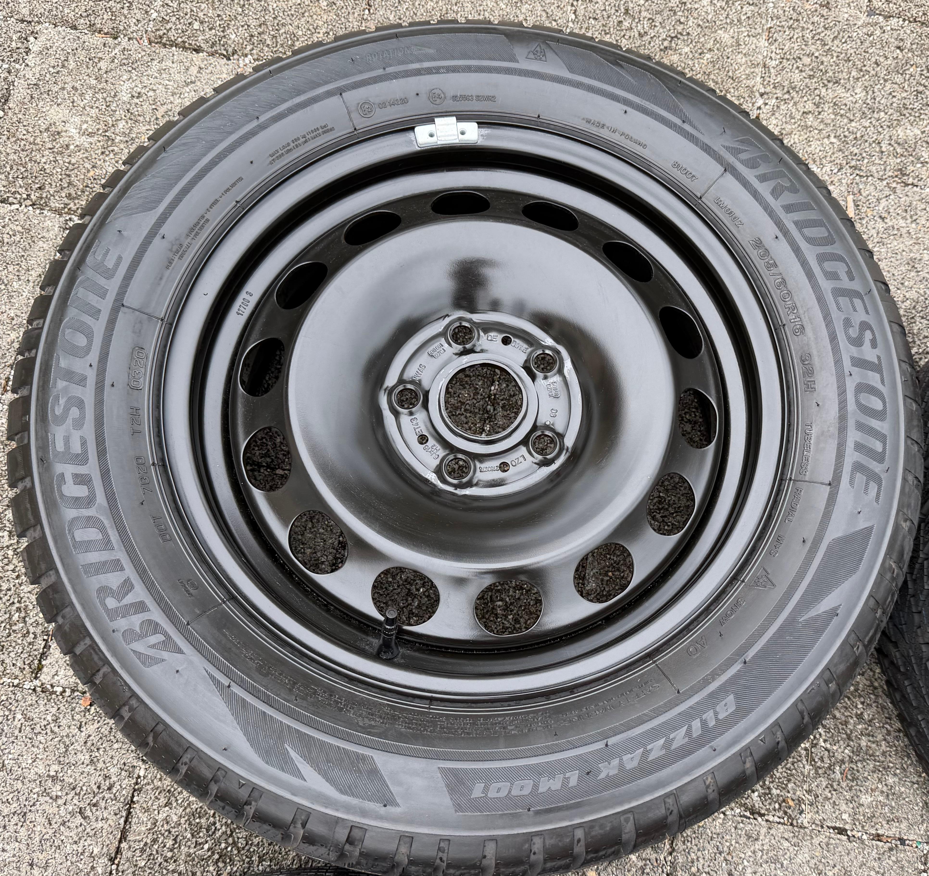 4 Winterräder Audi Q2 GA VW T-Roc Skoda Karoq 205/60R16 92H Bridgestone 5Q0601027AM NEU