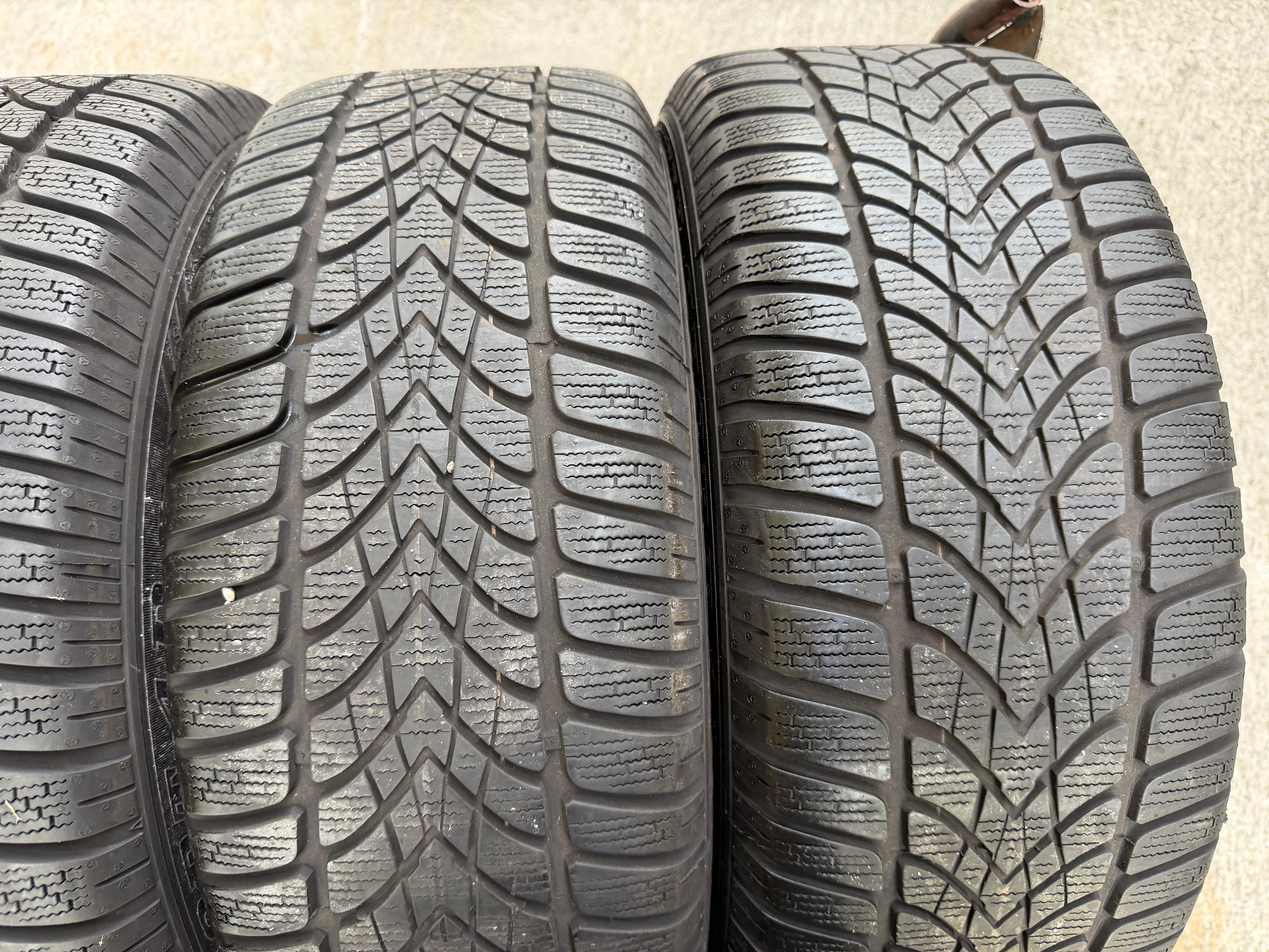 4 Original 17" Alu Winterräder Audi A4 B9 8W 8W0601025P 225/50R17 98H Dunlop
