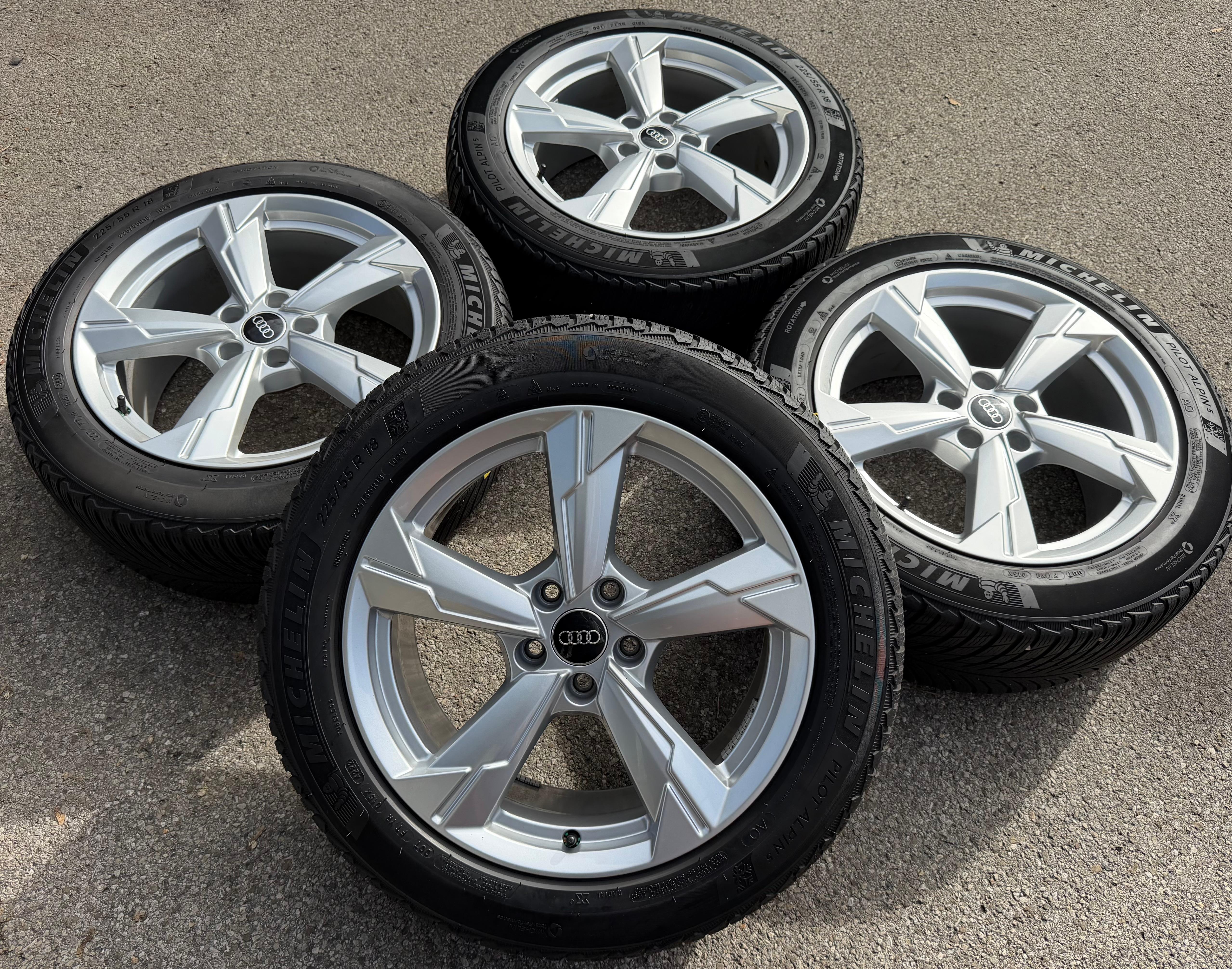 4 ruedas de invierno de aluminio originales de 18" para Audi A6 4K F2 C8 4K0601025D 225/55R18 102V