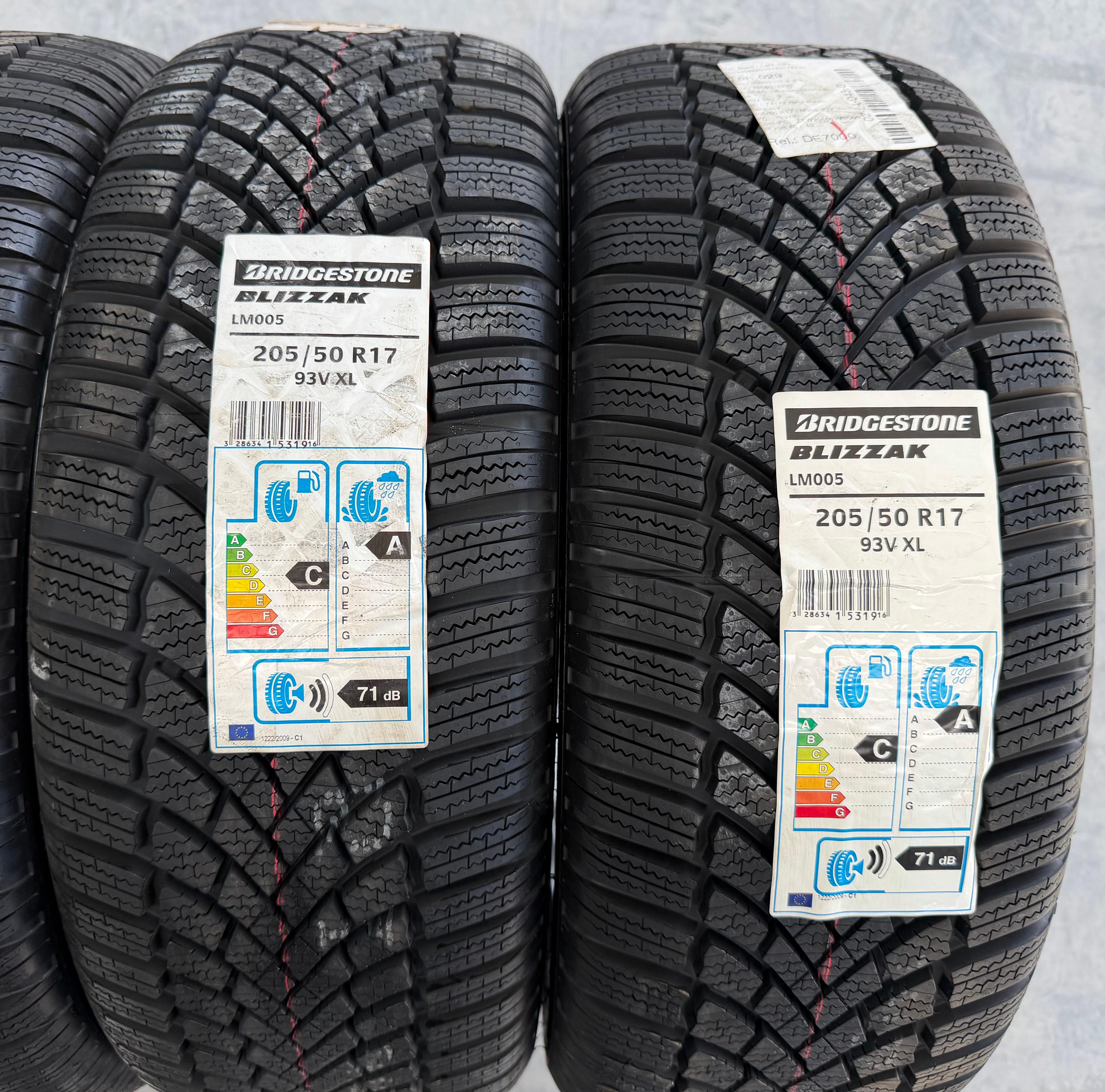 4 Original 17" Alu Winterräder Audi A3 S3 8V 8V0601025DH 205/50R17 93H Bridgestone