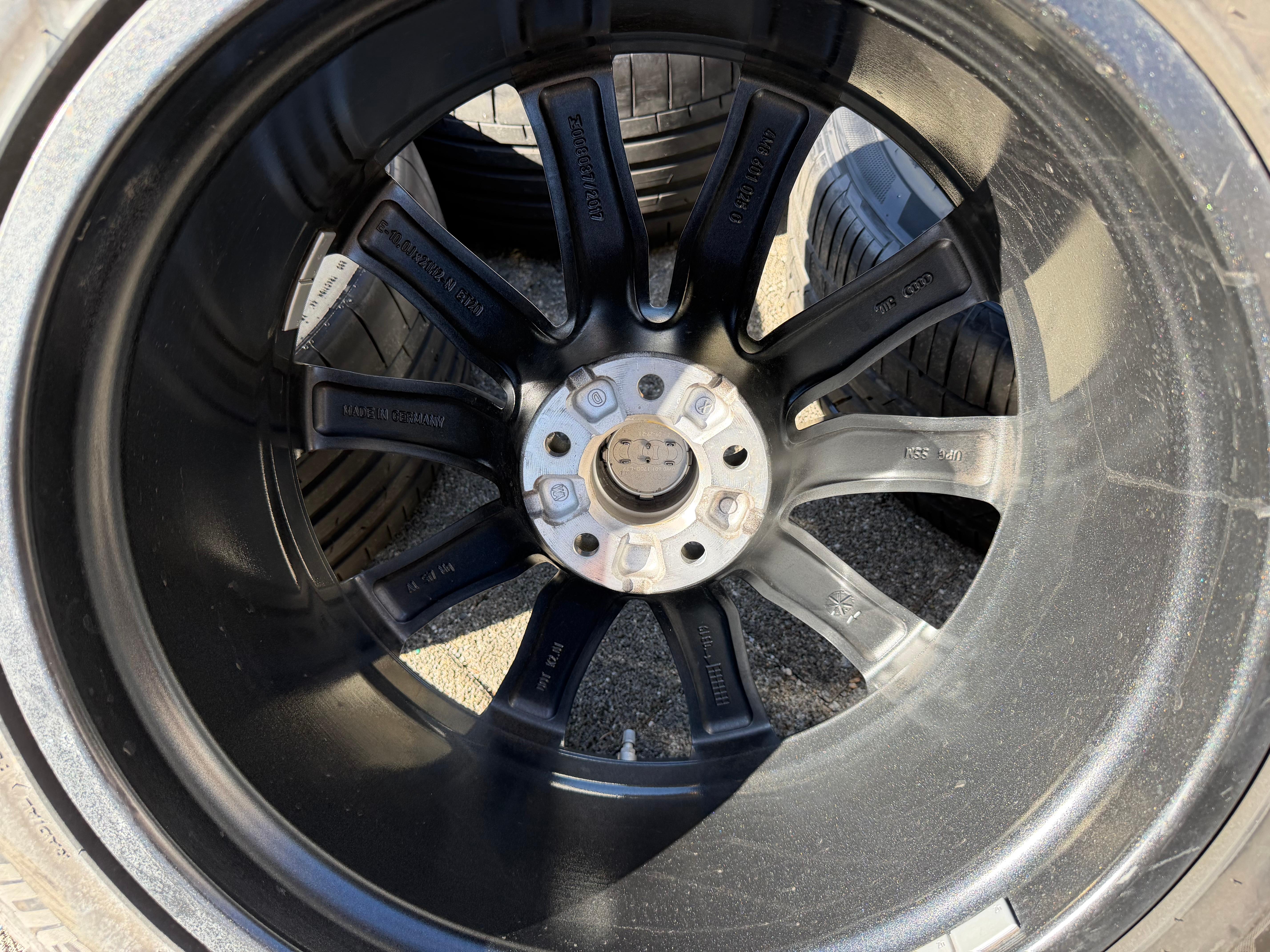4 ruote estive in lega originali da 21" Audi Q8 SQ8 4M 4M8601025G 285/45R21 113Y RDKS