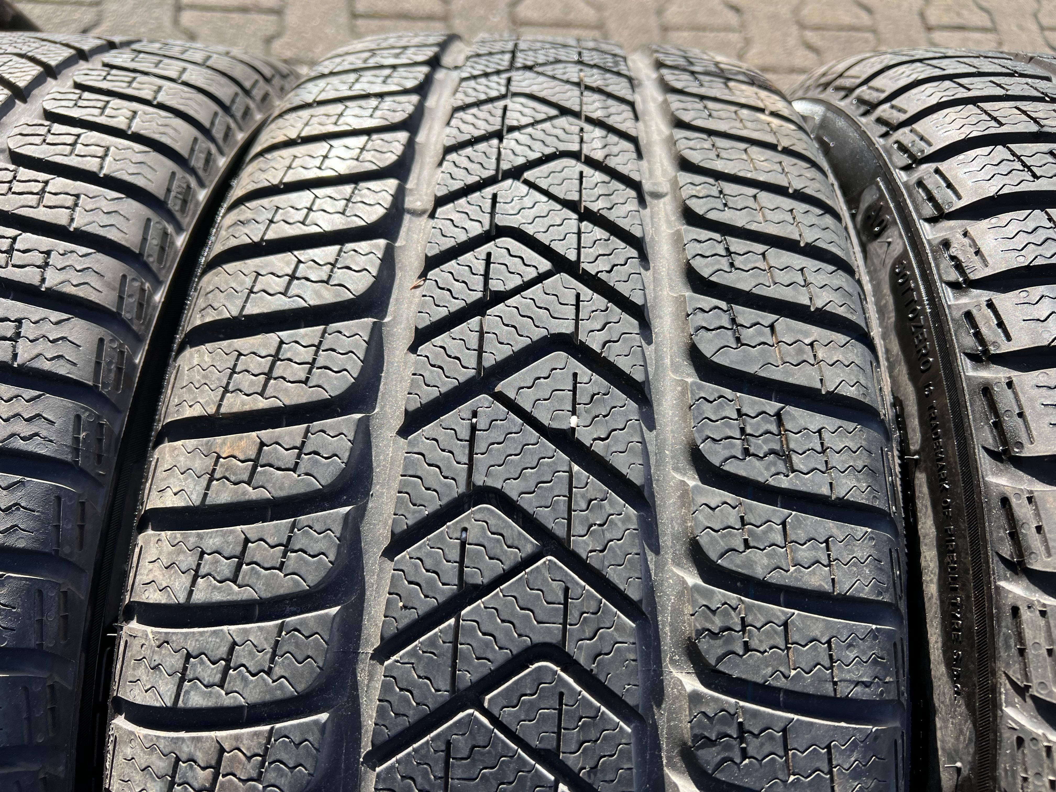 4 CERCHI INVERNALI ORIGINALI IN ALLUMINIO DA 18" AUDI TT TTS 8S 8S0601025D 245/40R18 98V PIRELLI CONSEGNA GRATUITA