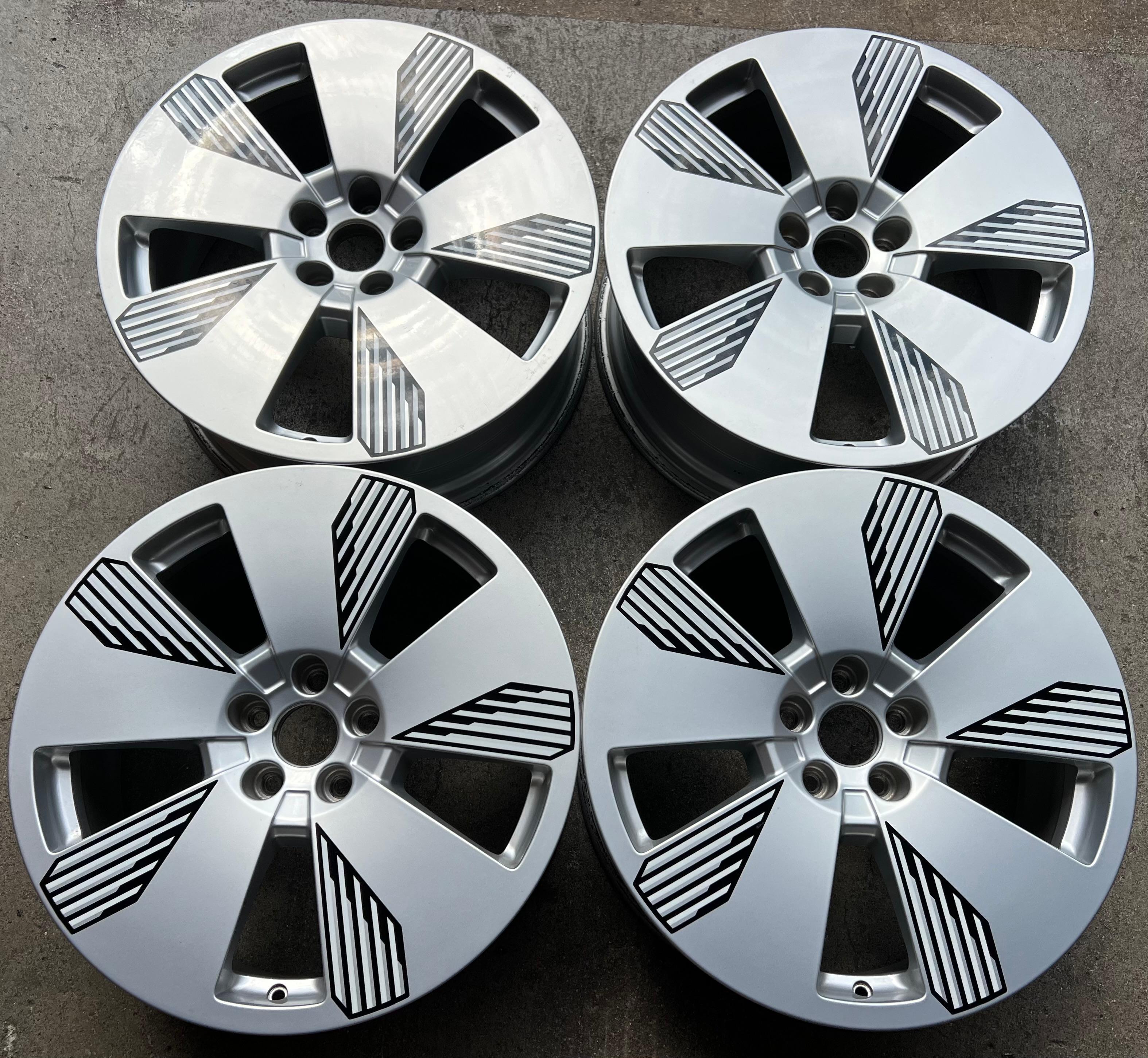 4 CERCHI IN LEGA DA 19" ORIGINALI AUDI E-TRON GEN 8x19 ET34 4KE601025L SPEDIZIONE GRATUITA