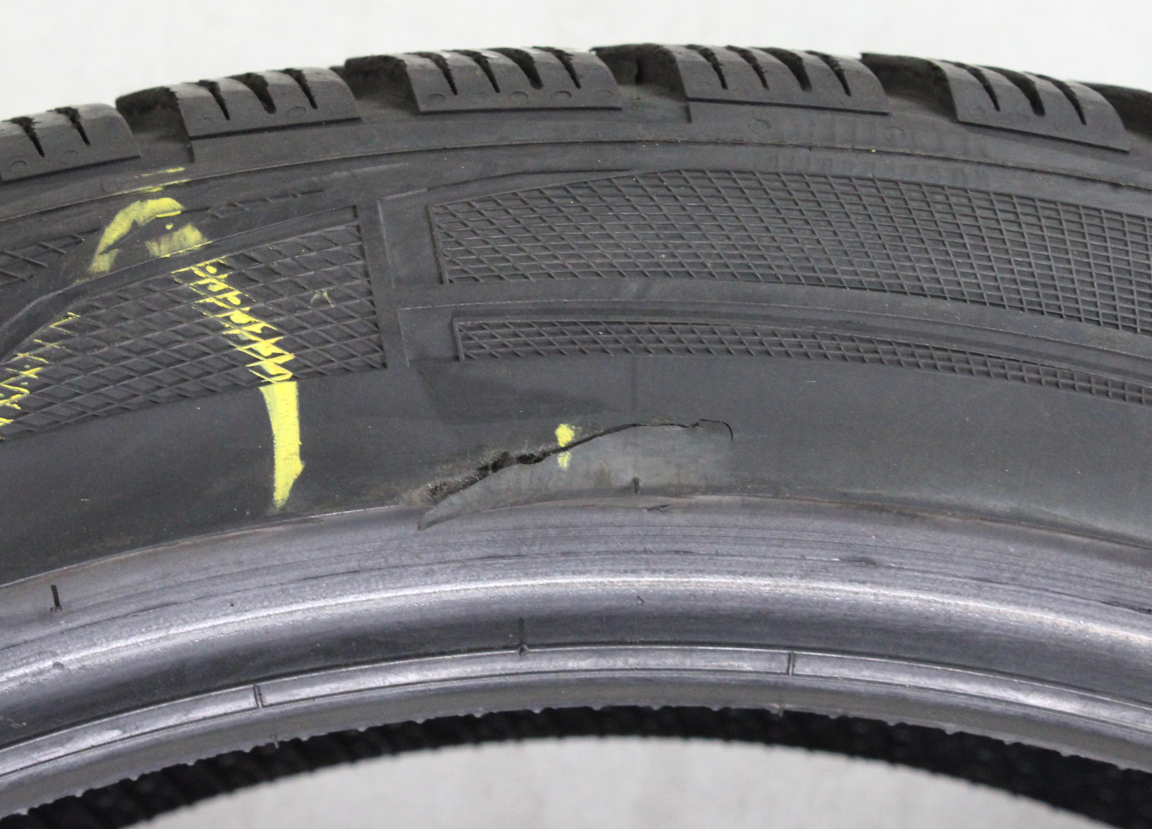 2 x 255/40R21 102V pneumatici invernali Vredestein Wintrac Pro 7mm 2022
