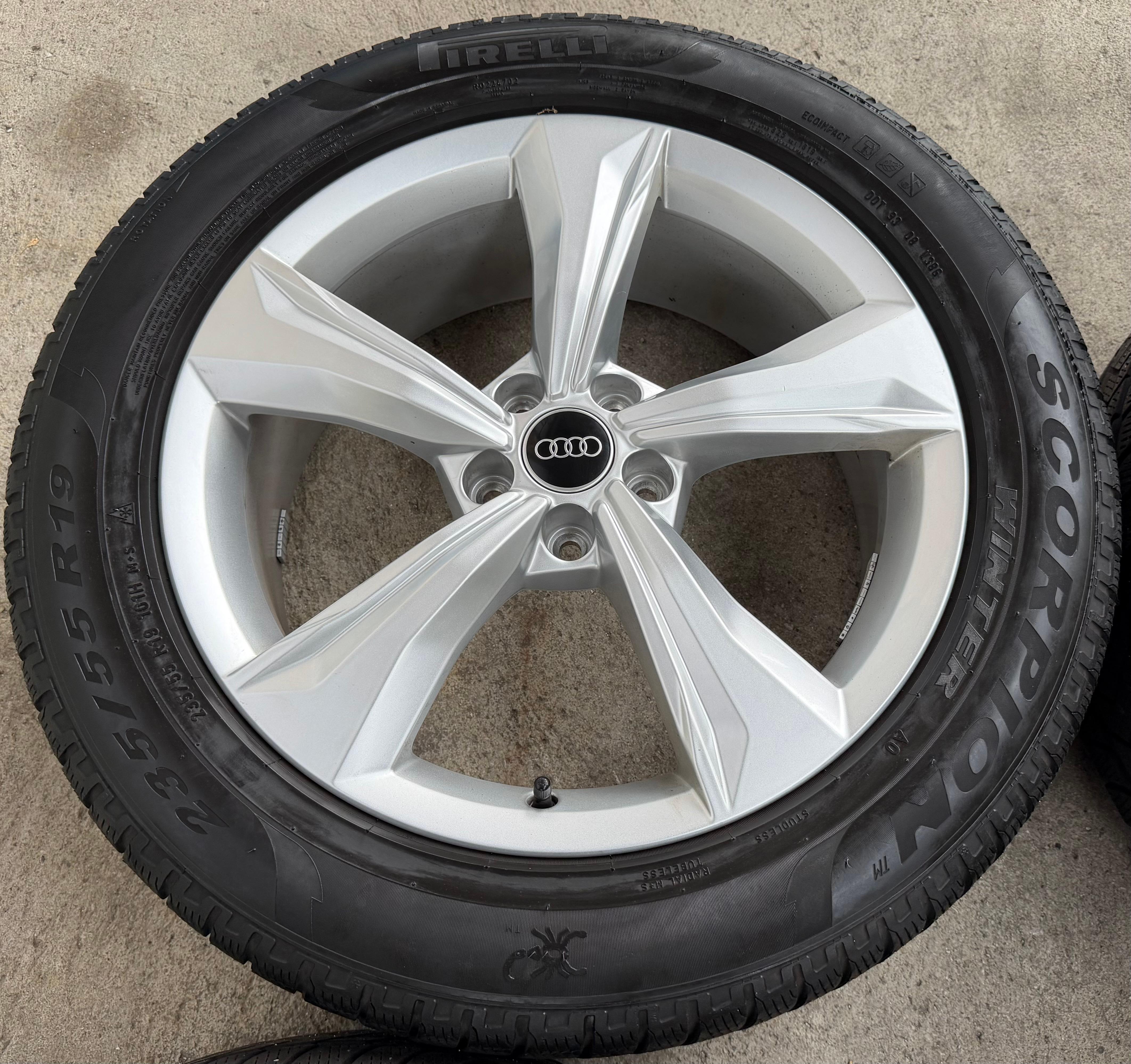 4 Original 19" Alu Winterräder Audi Q5 SQ5 FY 80A601025K 235/55R19 101H Pirelli