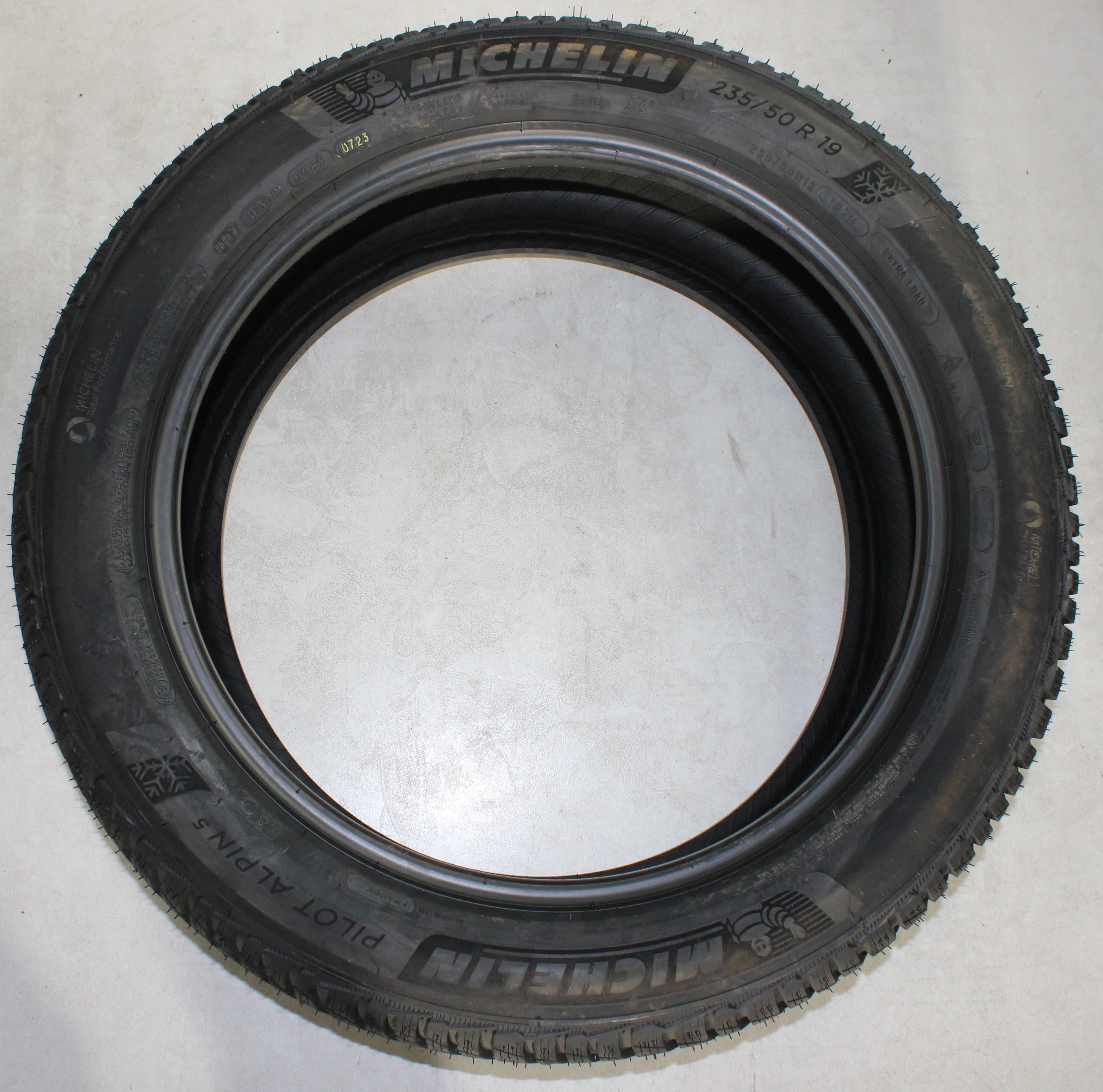 2 x 235/50R19 103H Winterreifen Michelin Pilot Alpin 5 AO NEU 2023 XL