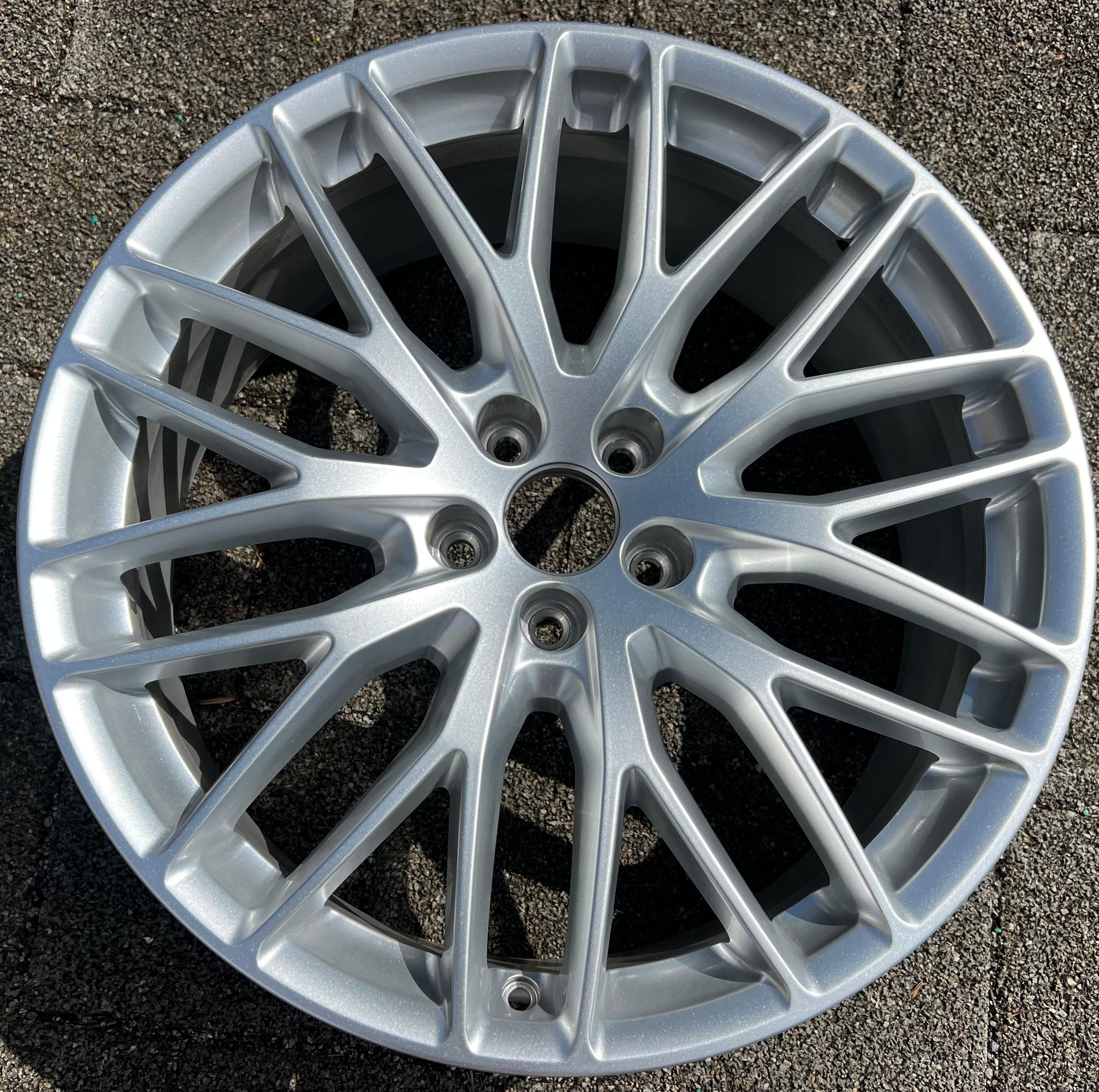 1 jante alu d'origine 20" pour Audi Q5 SQ5, année de fabrication 80, référence 80A601025AB, 8x20 ET39, livraison gratuite