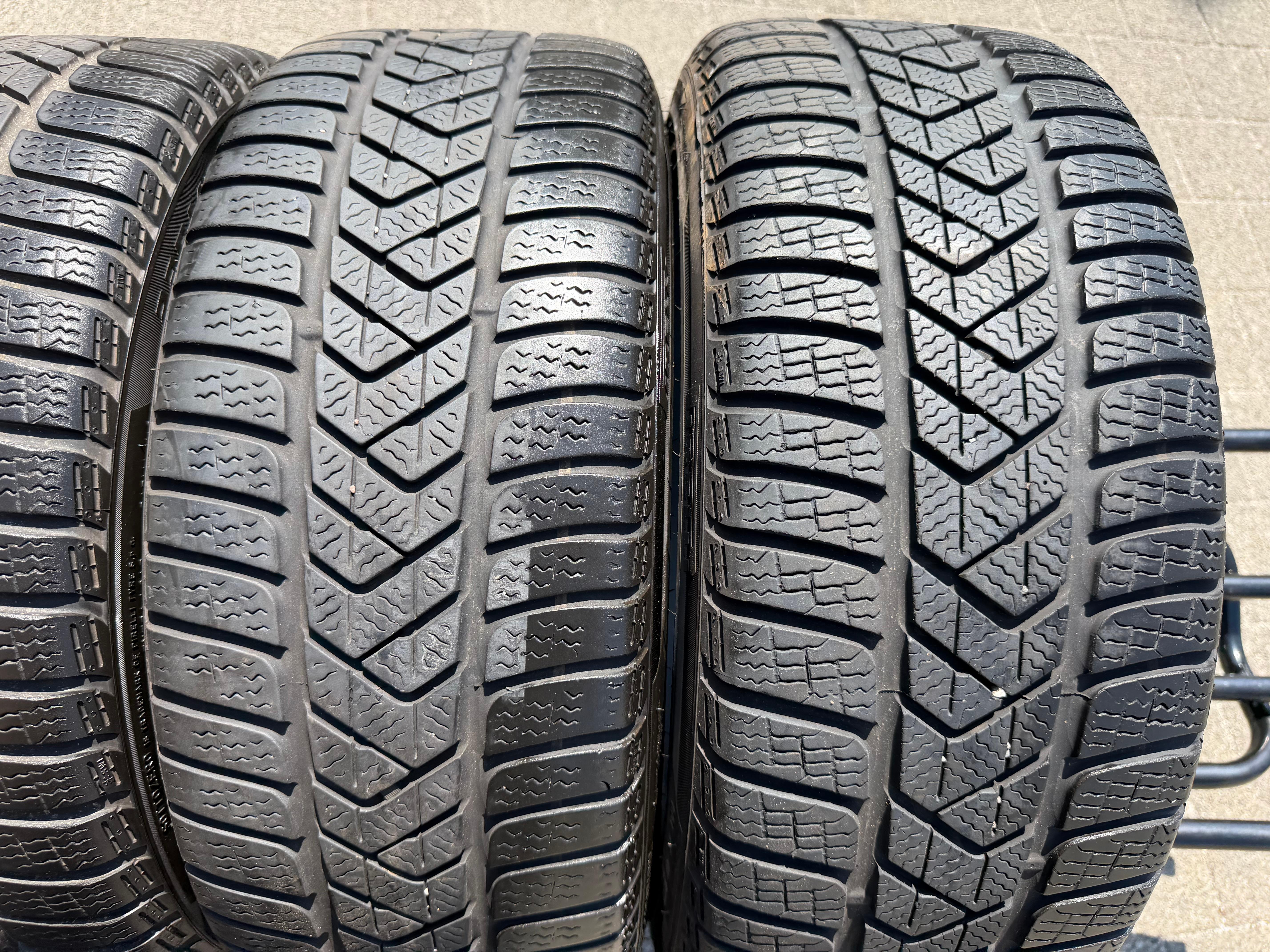 4 Original 18" Alu Winterräder VW Golf VII 7 AU 225/40R18 92V Salvador 5G0601025AF