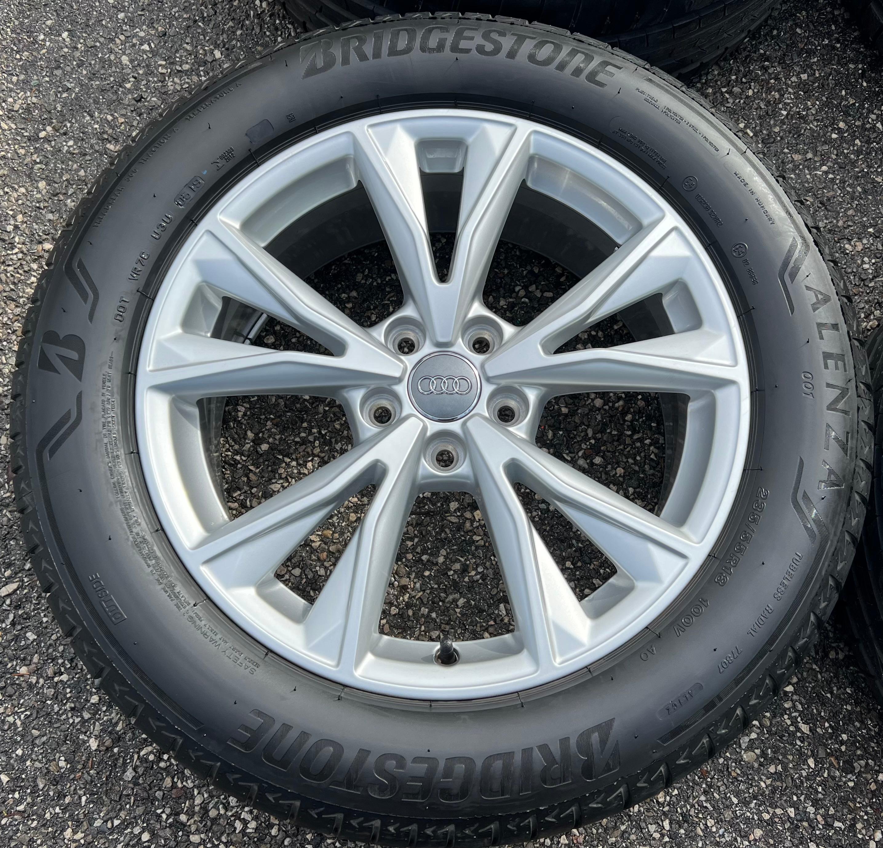 4 CERCHI ESTIVI ORIGINALI IN ALLUMINIO DA 18" AUDI Q3 F3 83A 83A601025H 235/55R18 100V BRIDGESTONE